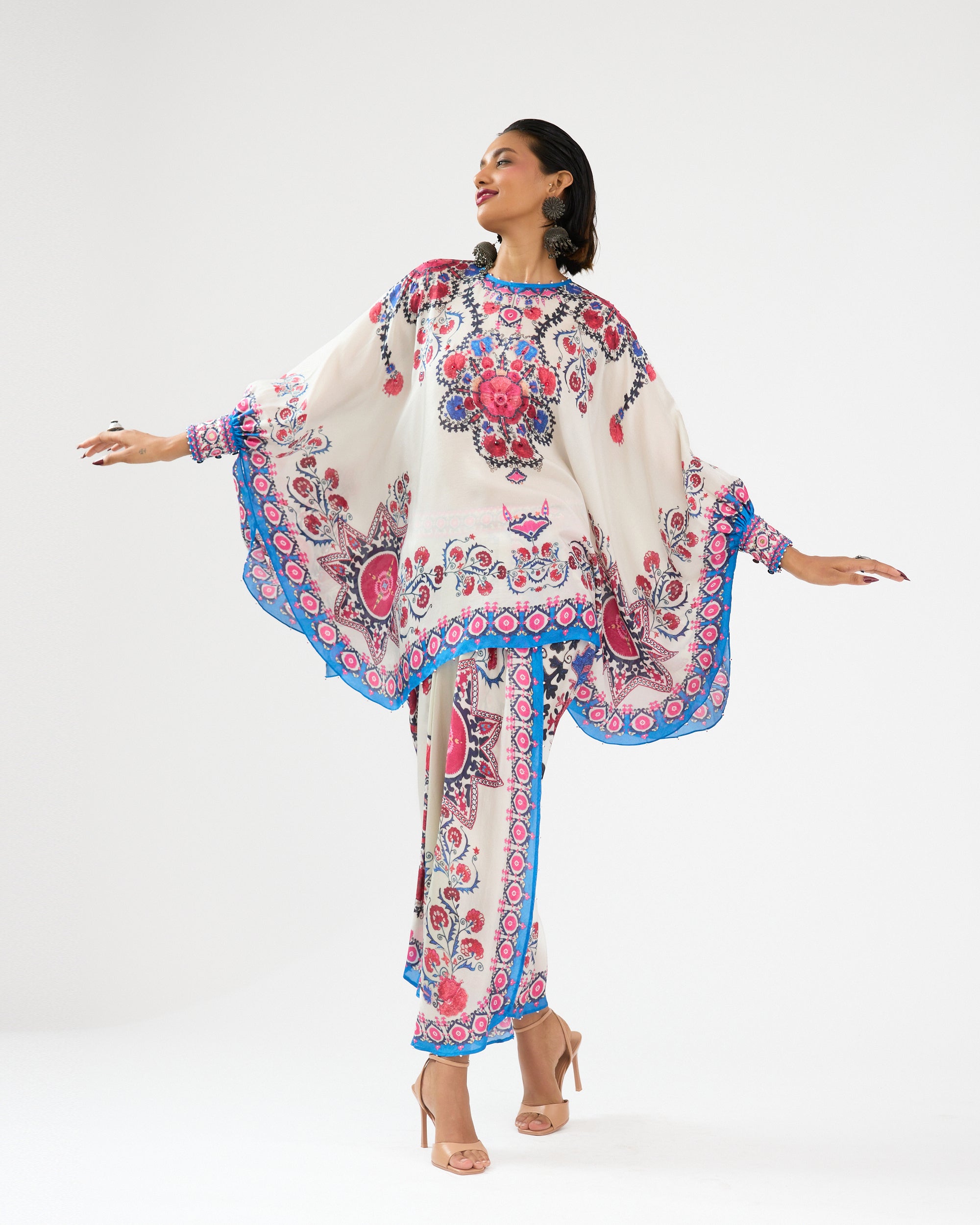 A Bukhara Summer : Colette - Ivory/Blue