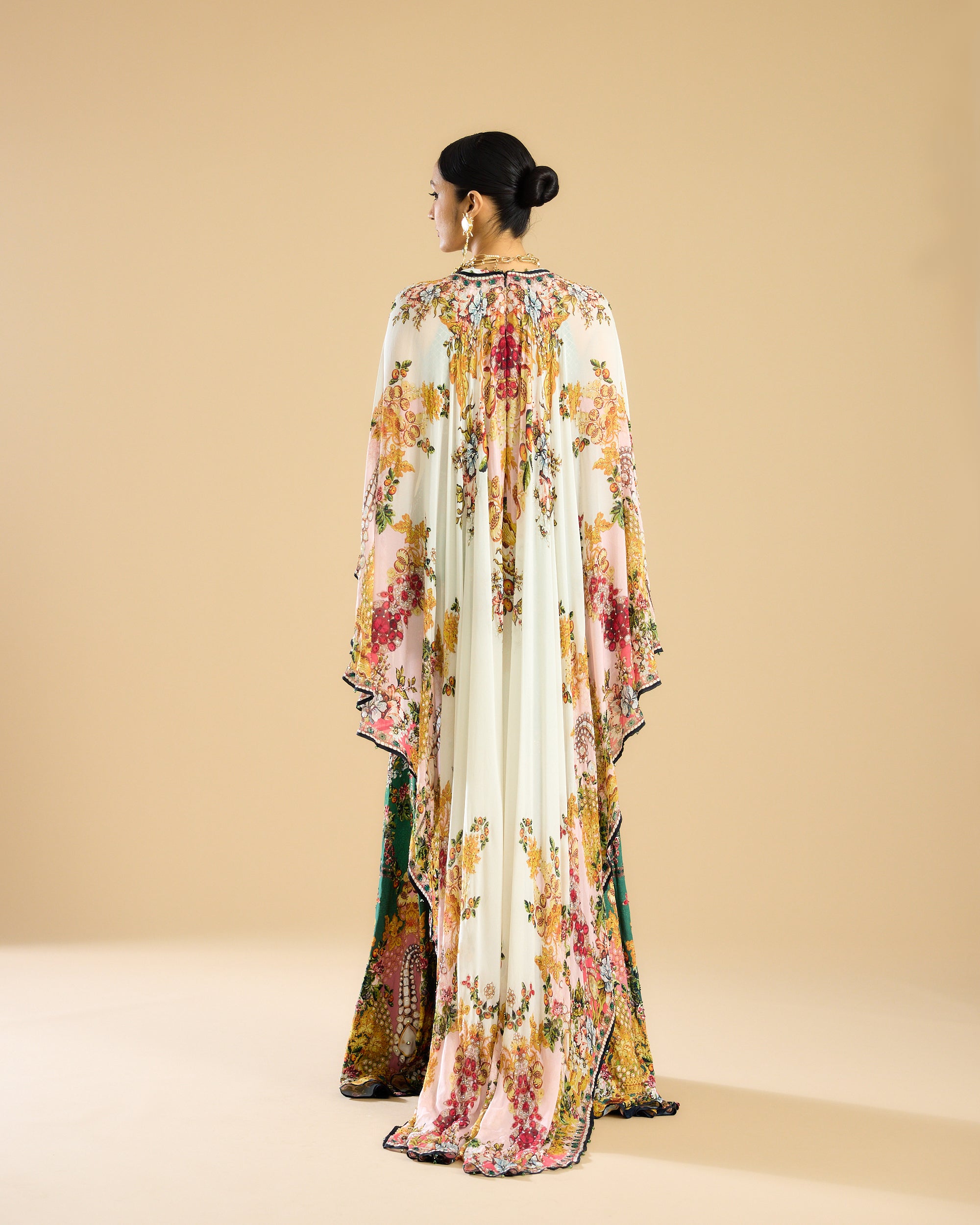 Nizam : Camilla - Ivory/Peach