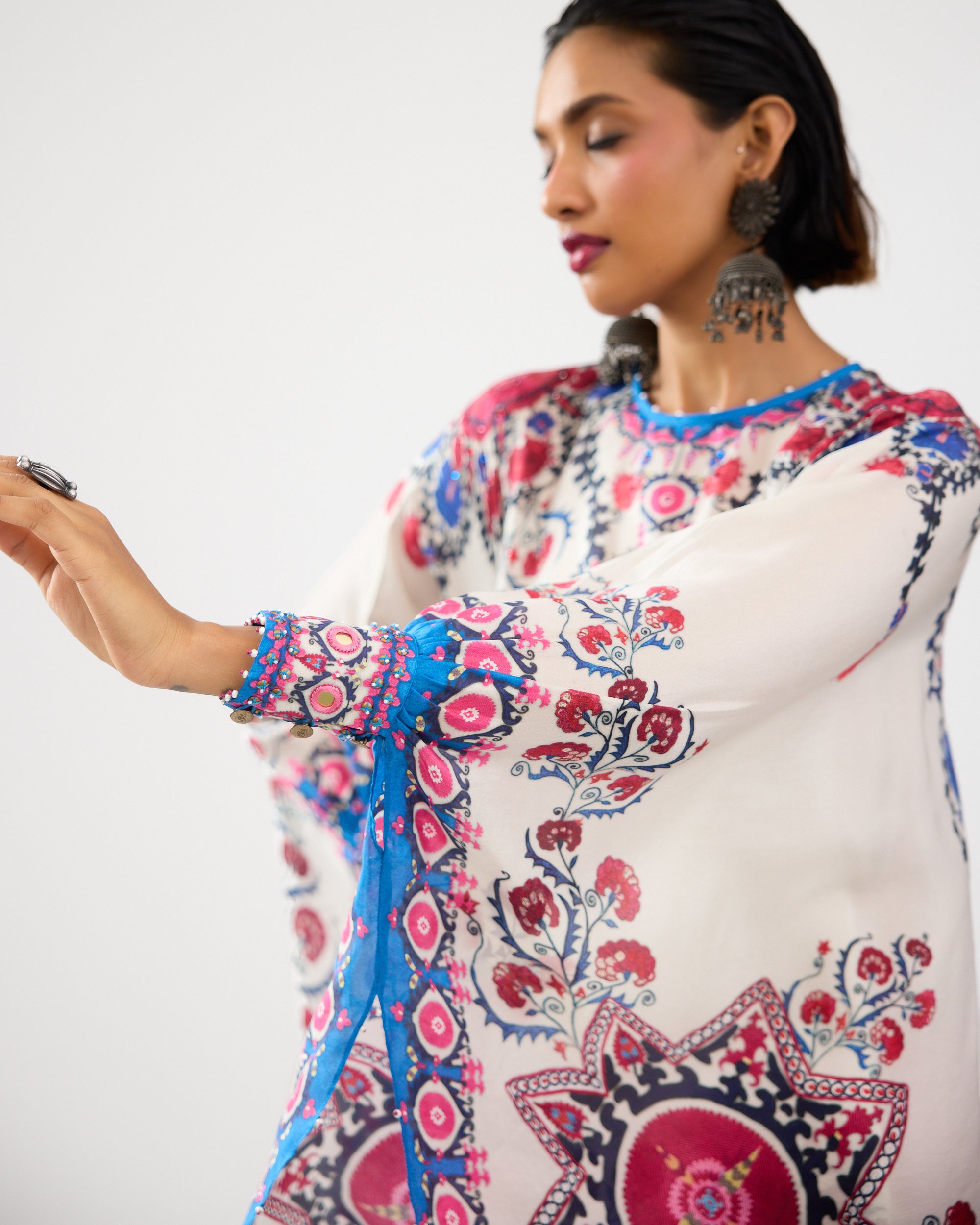 A Bukhara Summer : Colette - Ivory/Blue