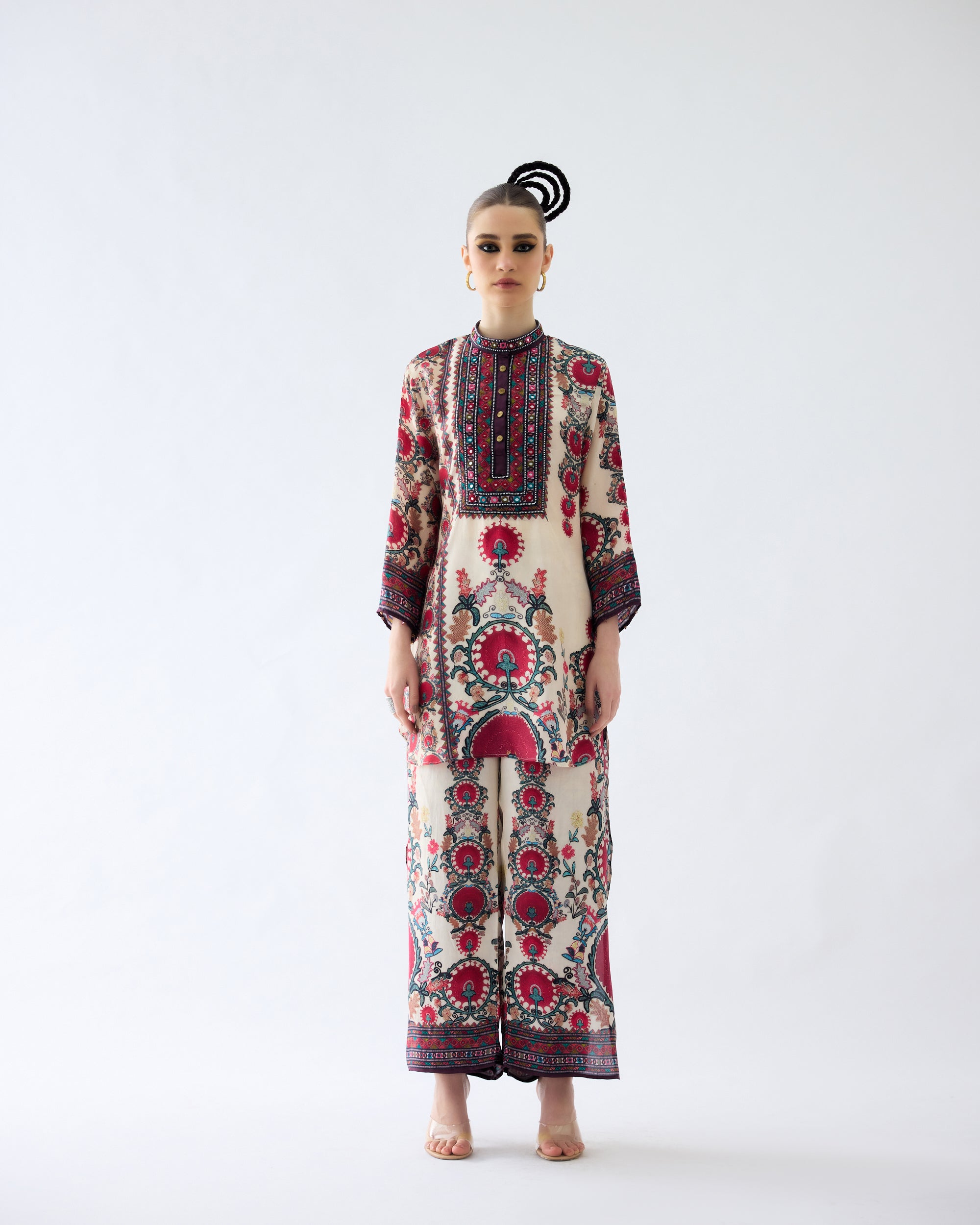 Bukhara : Baaka/Gloria - Maroon