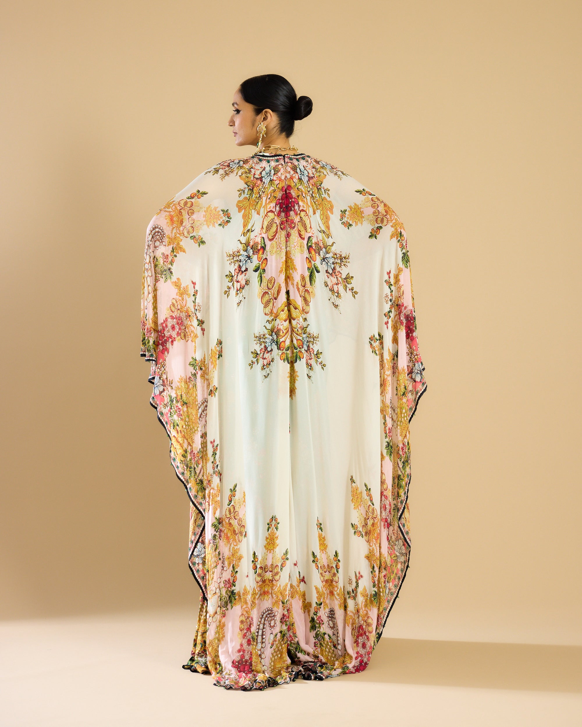 Nizam : Camilla - Ivory/Peach