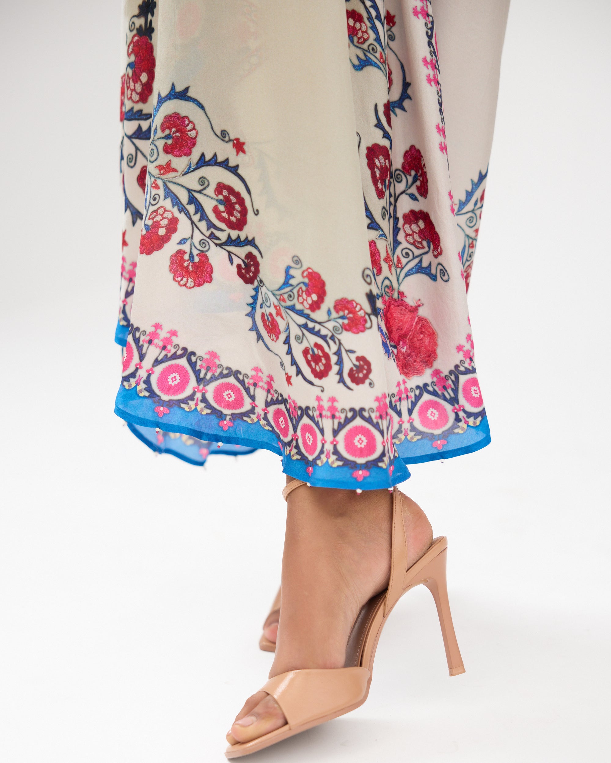 A Bukhara Summer : Colette - Ivory/Blue