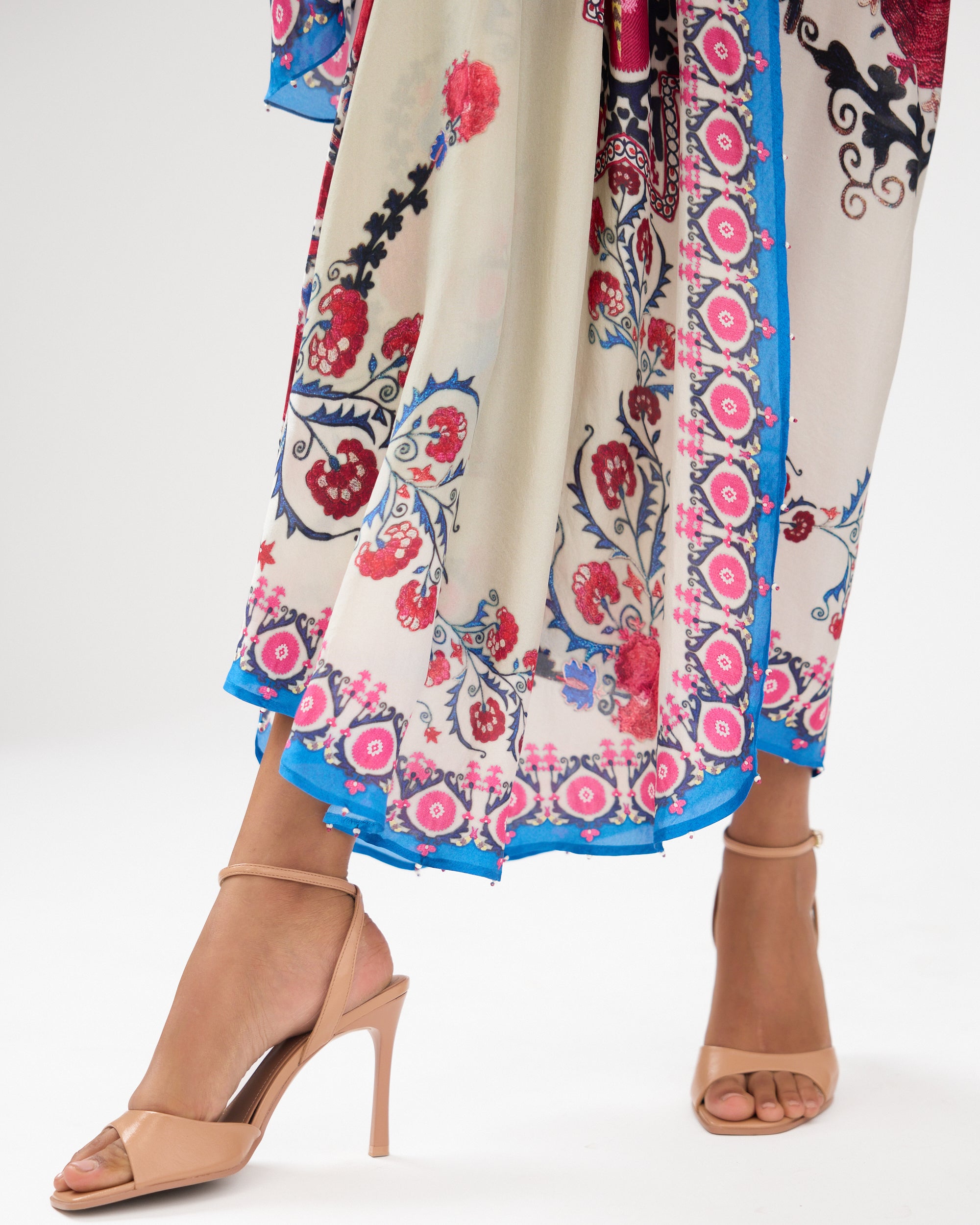 A Bukhara Summer : Colette - Ivory/Blue