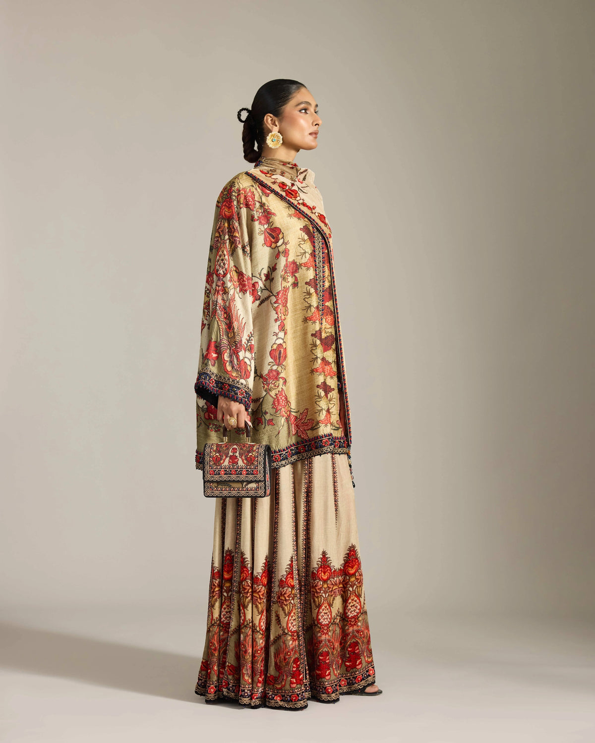 CHINTZ : Anod / Mina