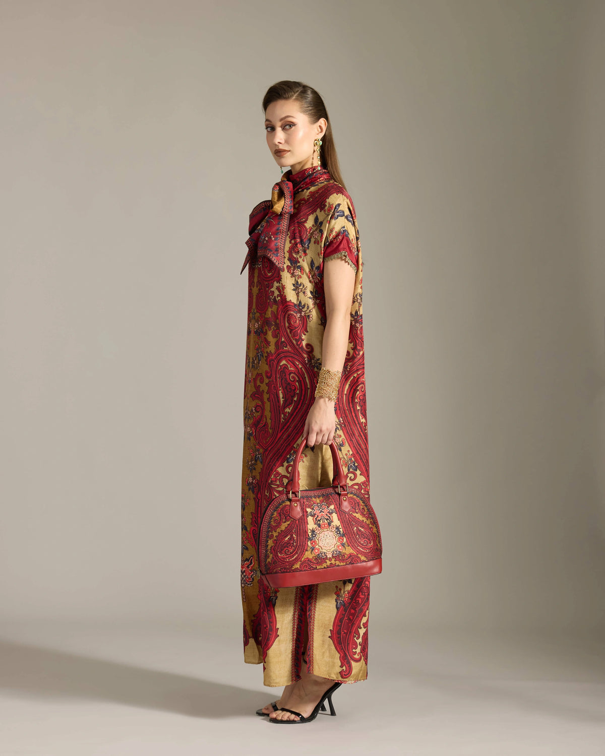 CHINTZ : Boutania
