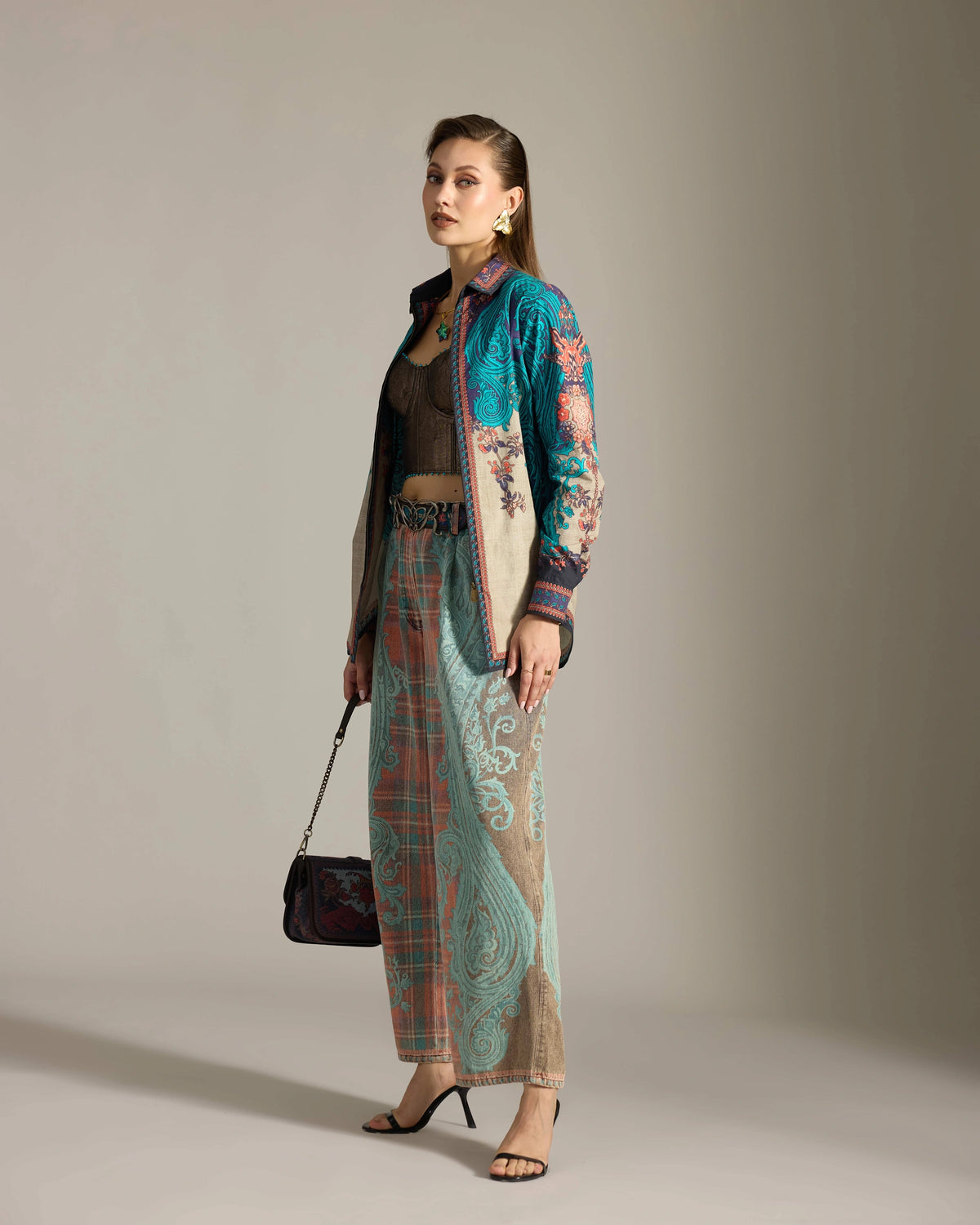 CHINTZ : Faiza / Zuhur / Elham