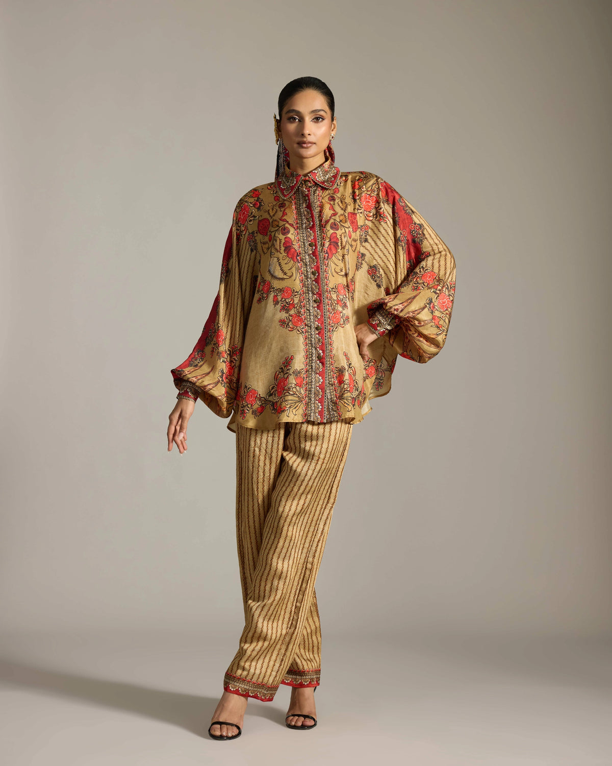 CHINTZ : Faiza