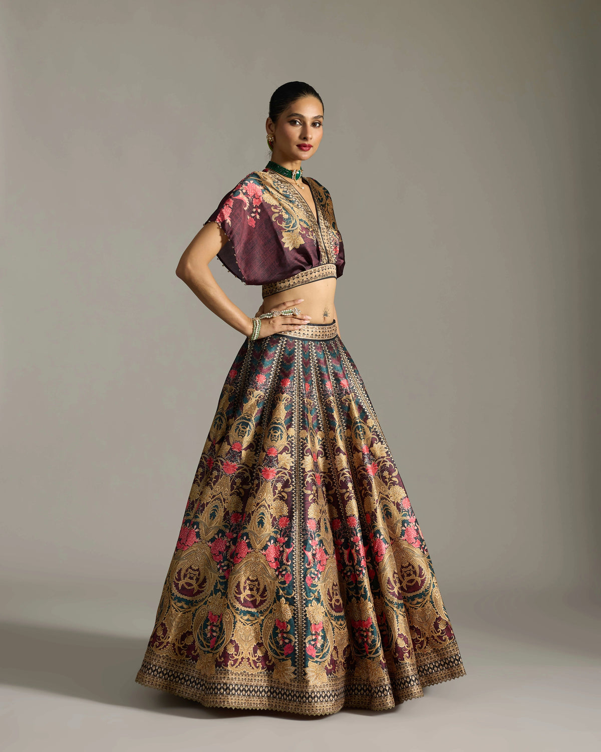 CHINTZ : Nirja Leela Set