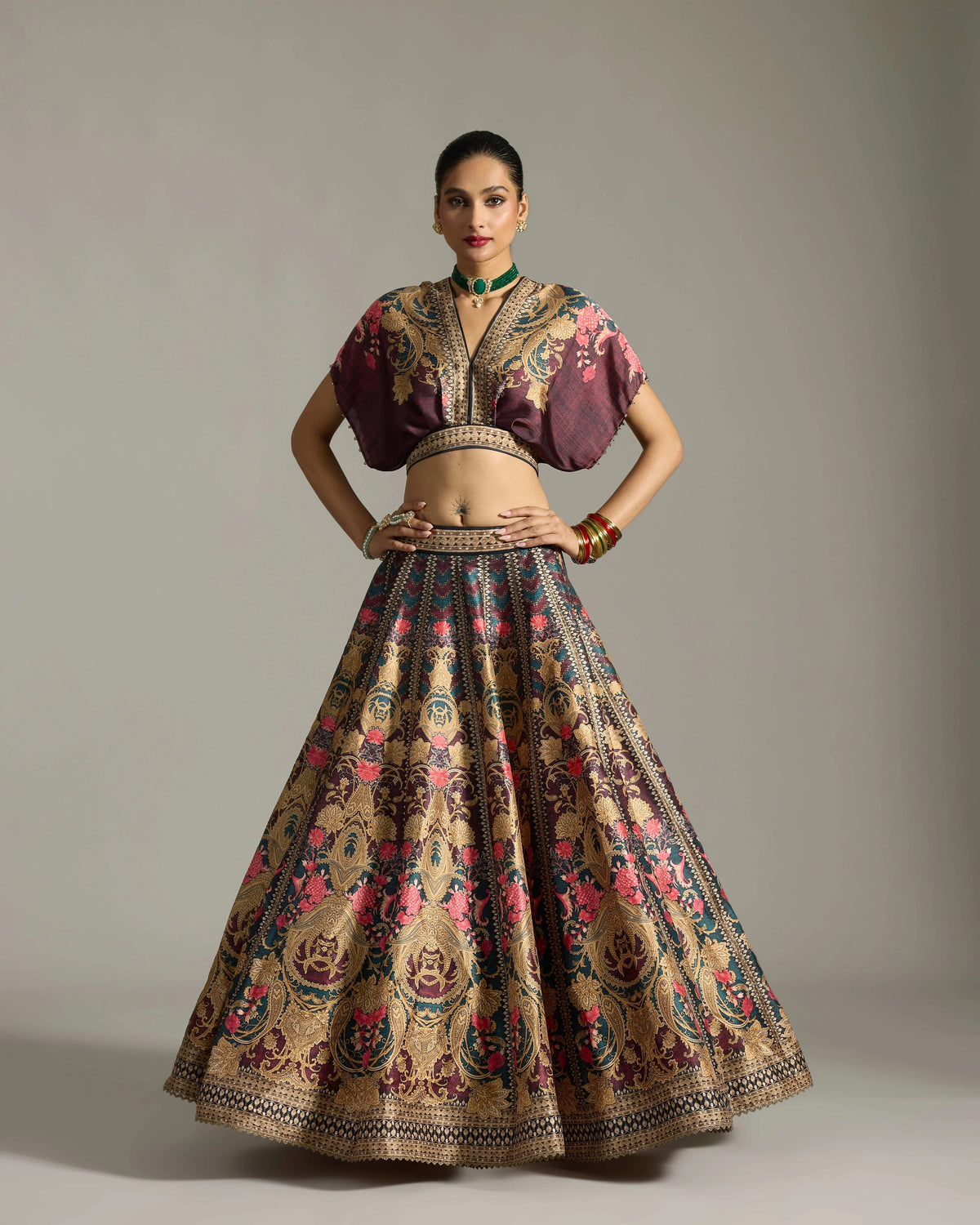 CHINTZ : Nirja Leela Set