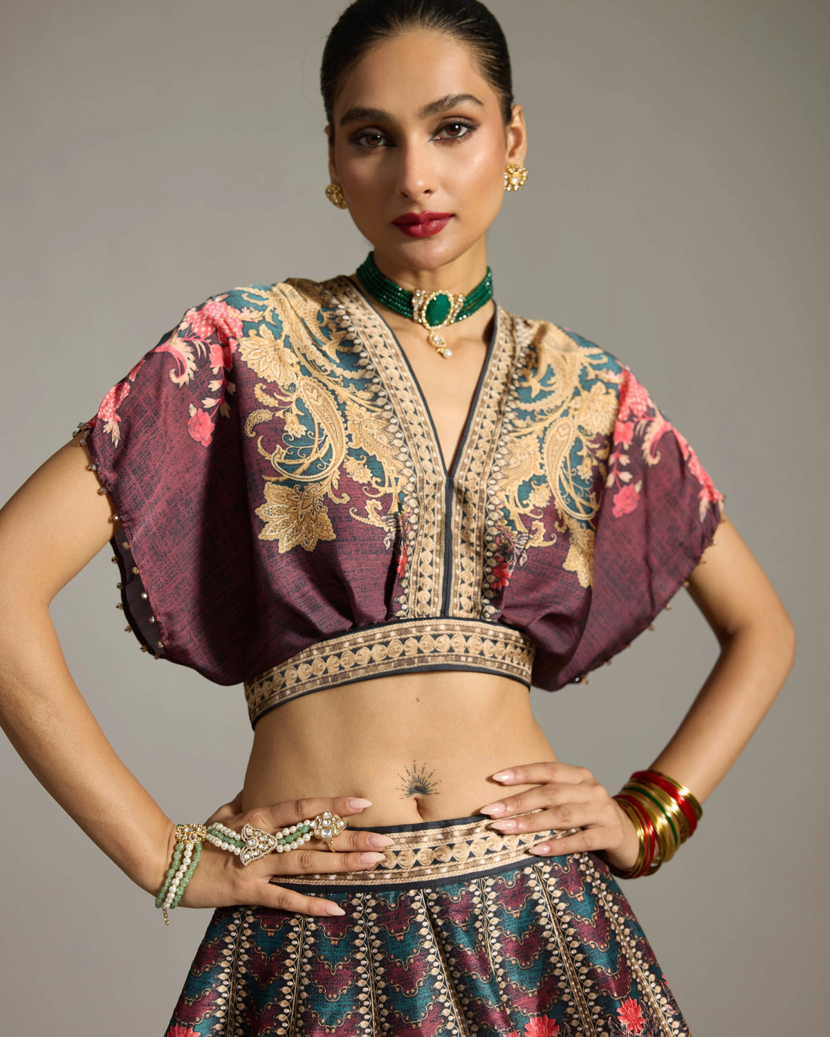 CHINTZ : Nirja Leela Set