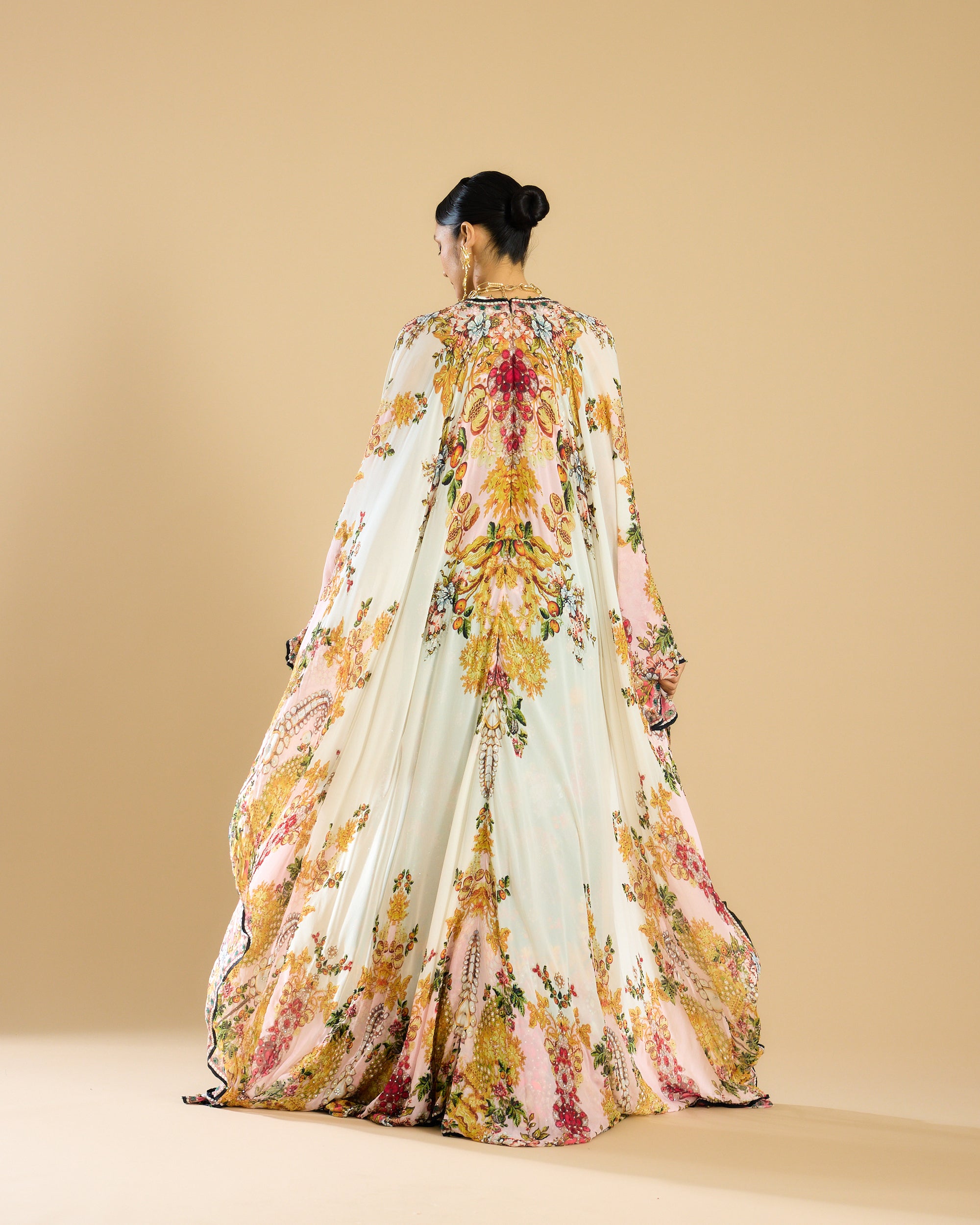 Nizam : Camilla - Ivory/Peach