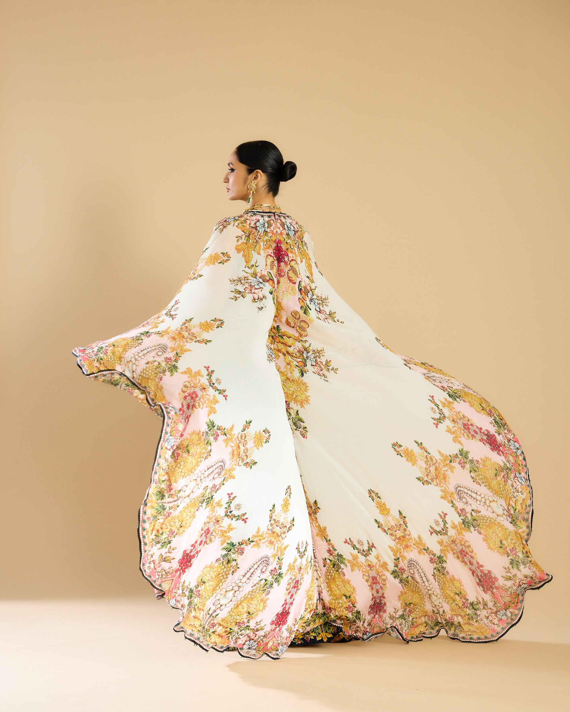 Nizam : Camilla - Ivory/Peach