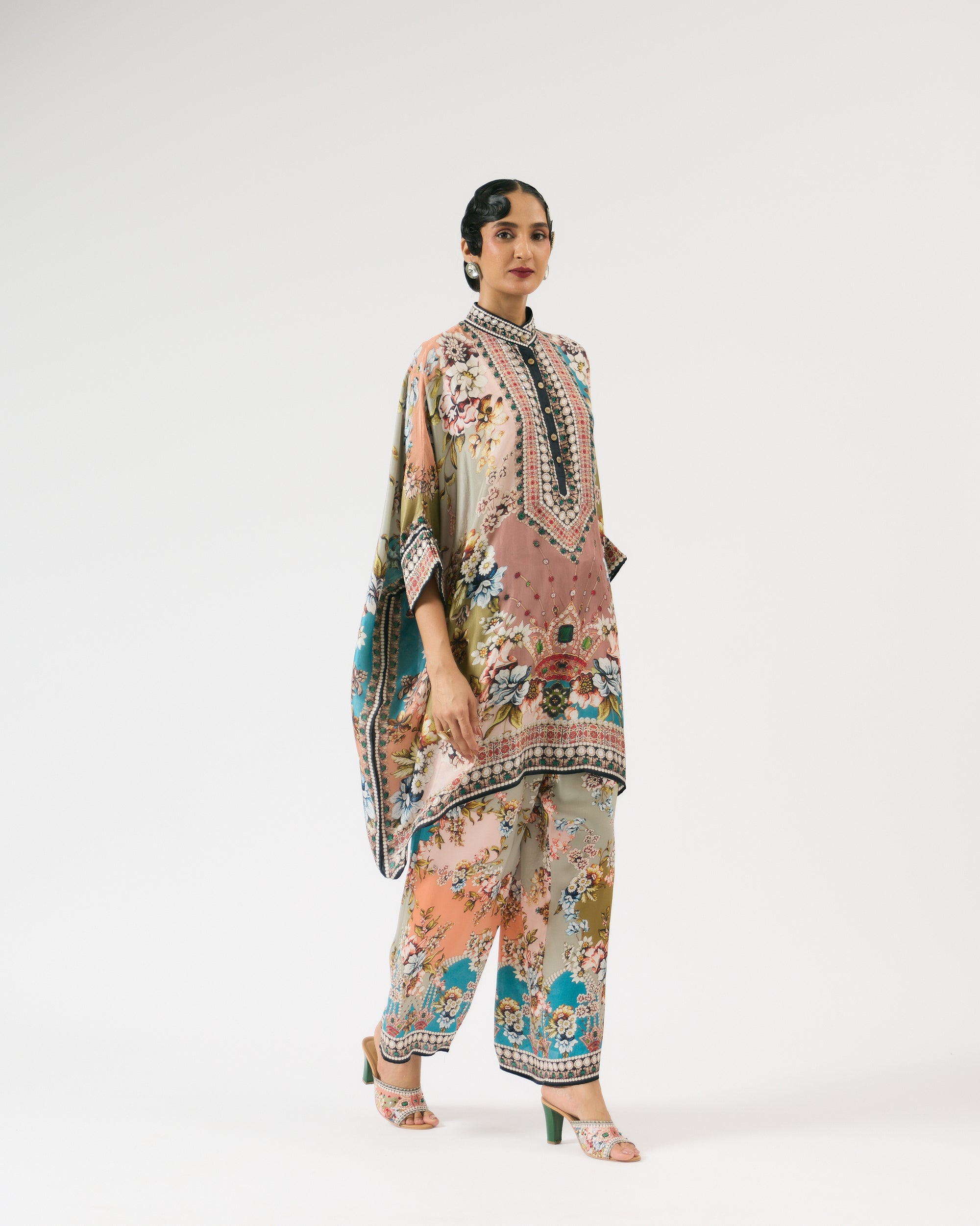 Nizam : Chanel 36" - Multi