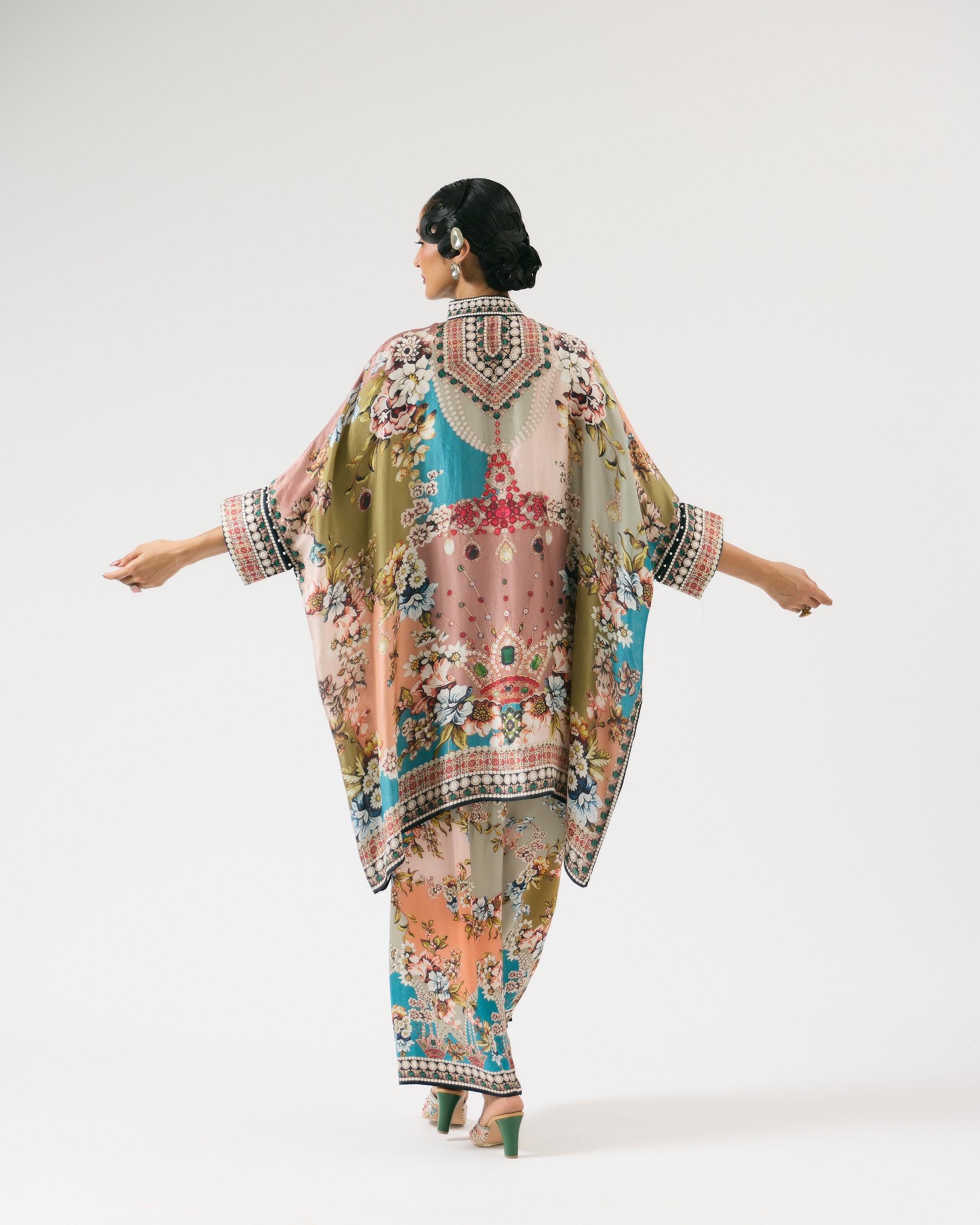 Nizam : Chanel 36" - Multi
