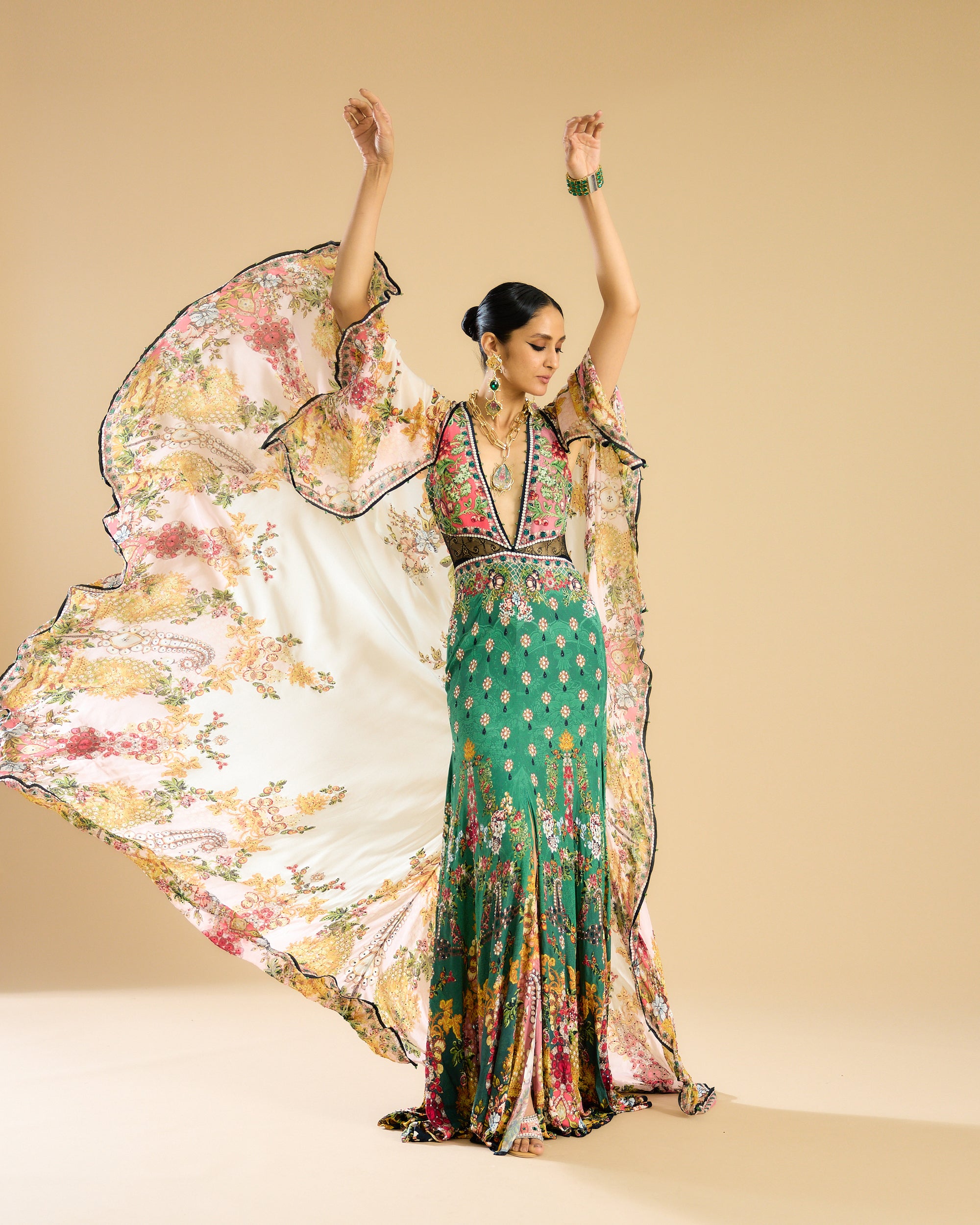 Nizam : Camilla - Ivory/Peach
