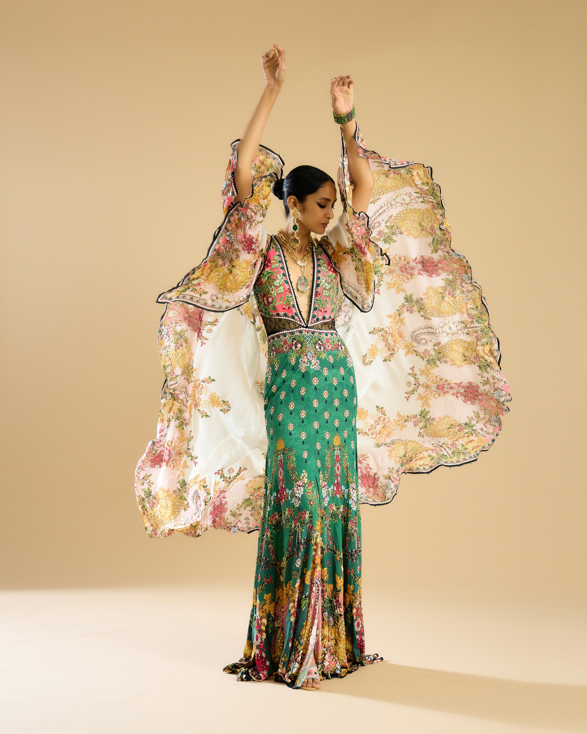 Nizam : Camilla - Ivory/Peach