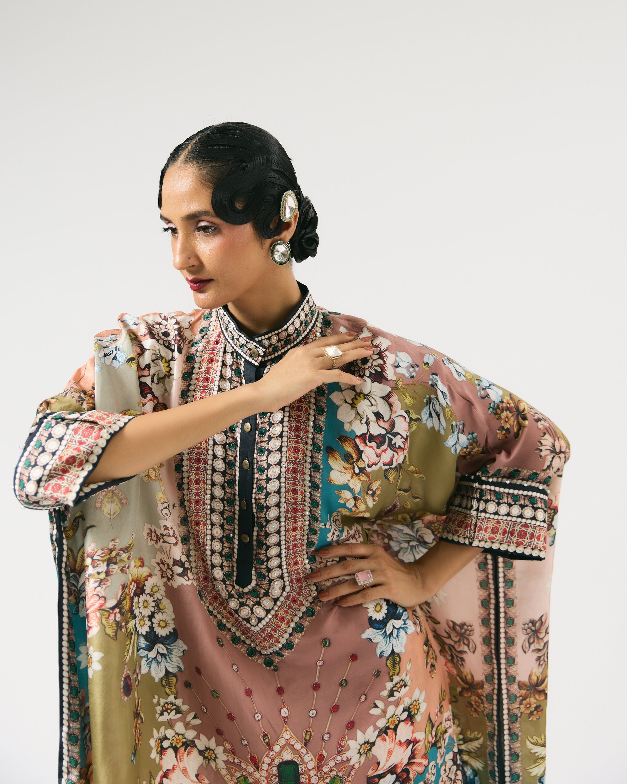 Nizam : Chanel 36" - Multi
