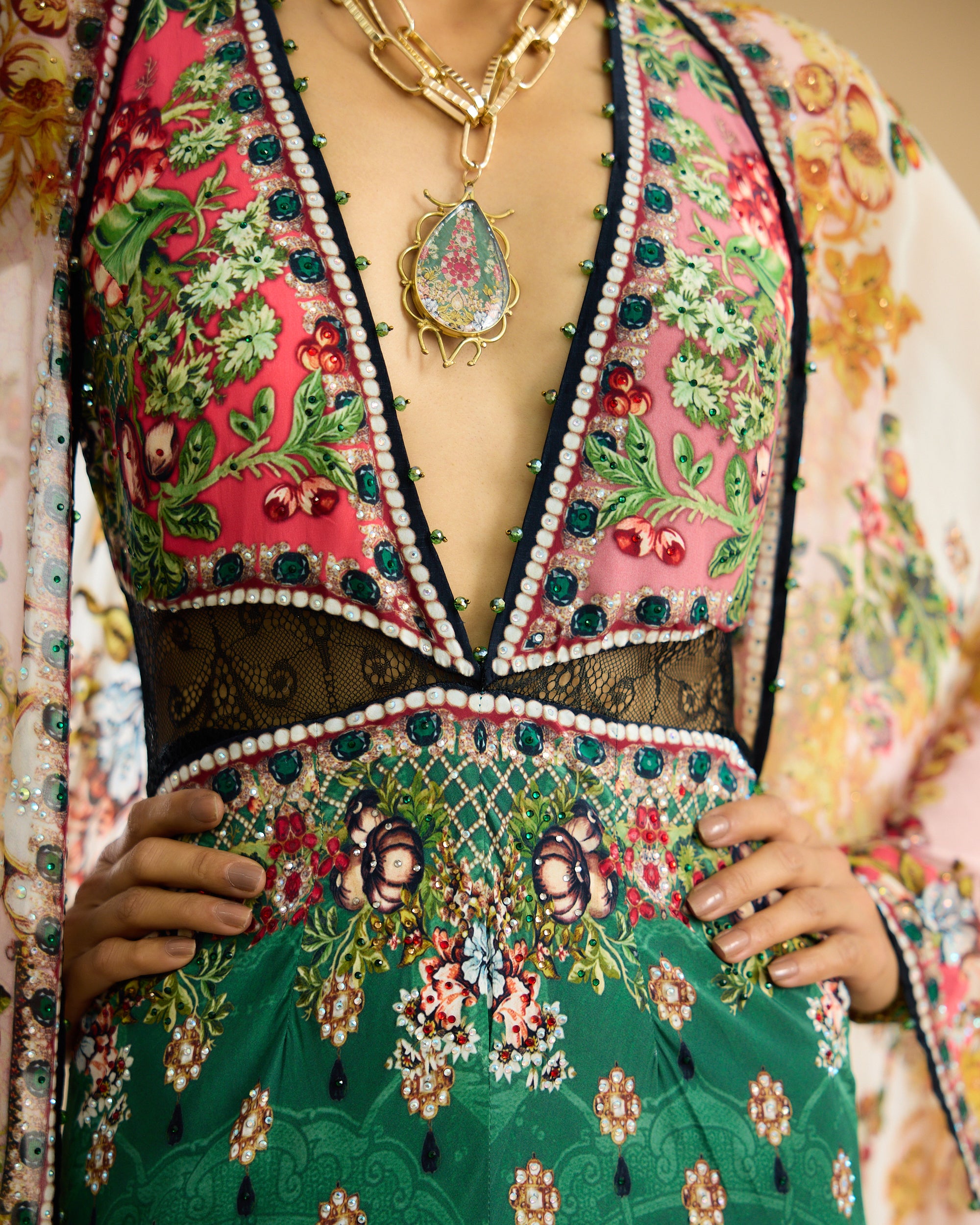 Nizam : Camilla - Ivory/Peach