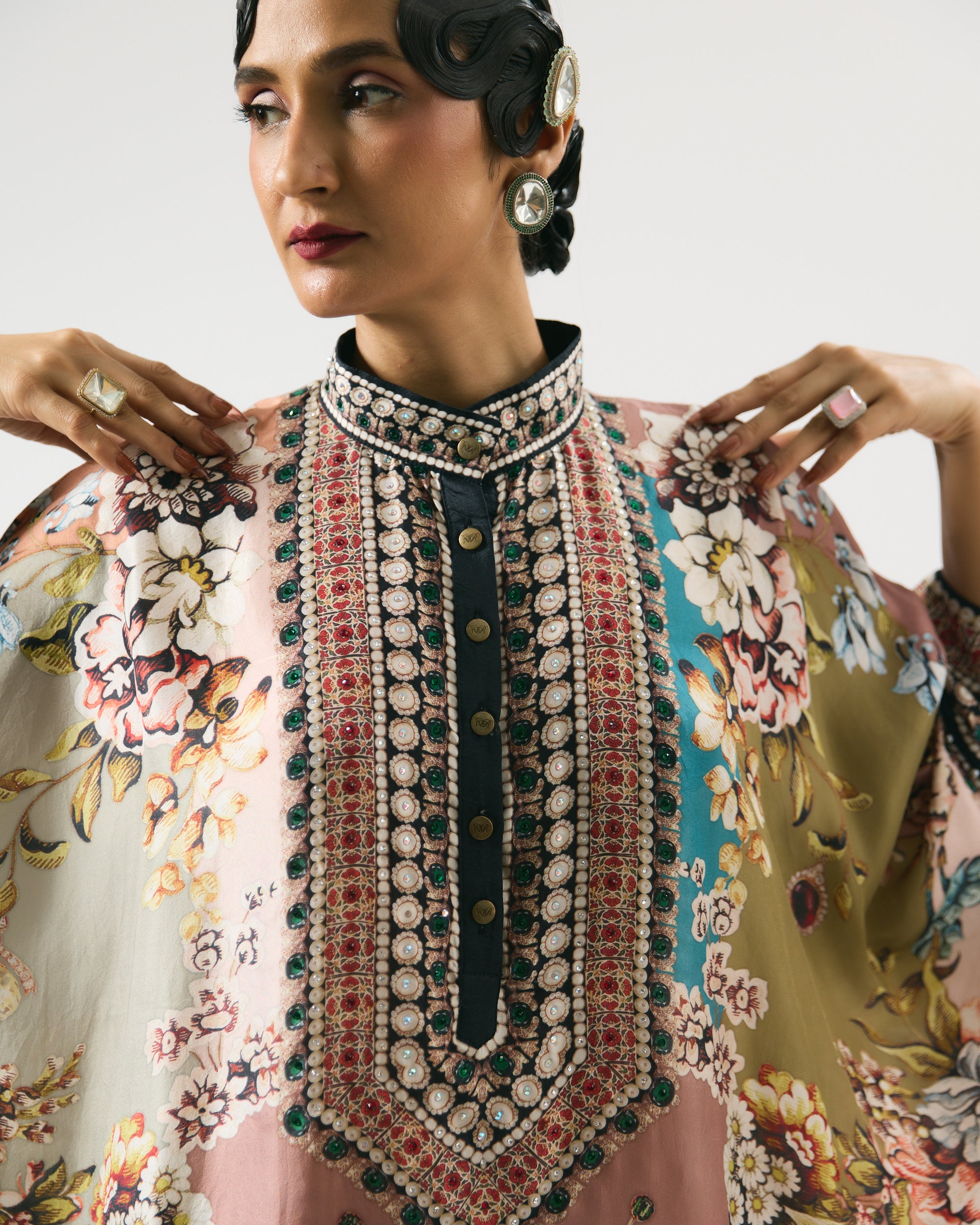 Nizam : Chanel 36" - Multi