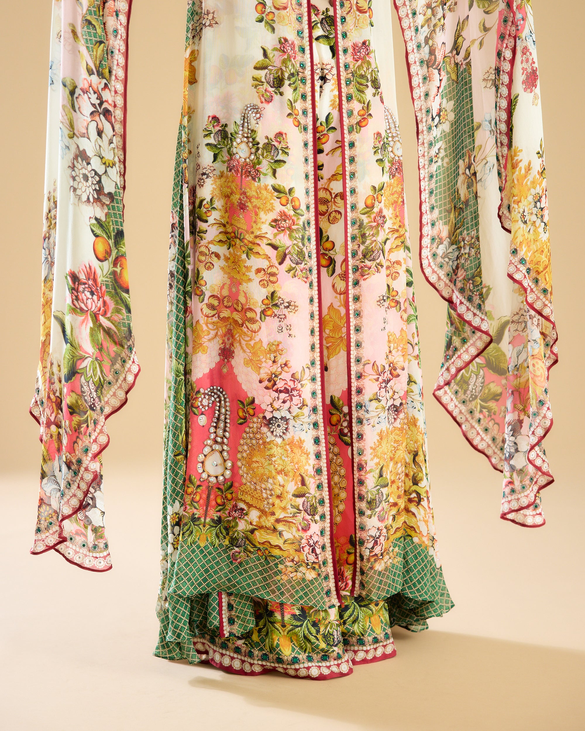 Nizam : Benazir - Ivory/Peach