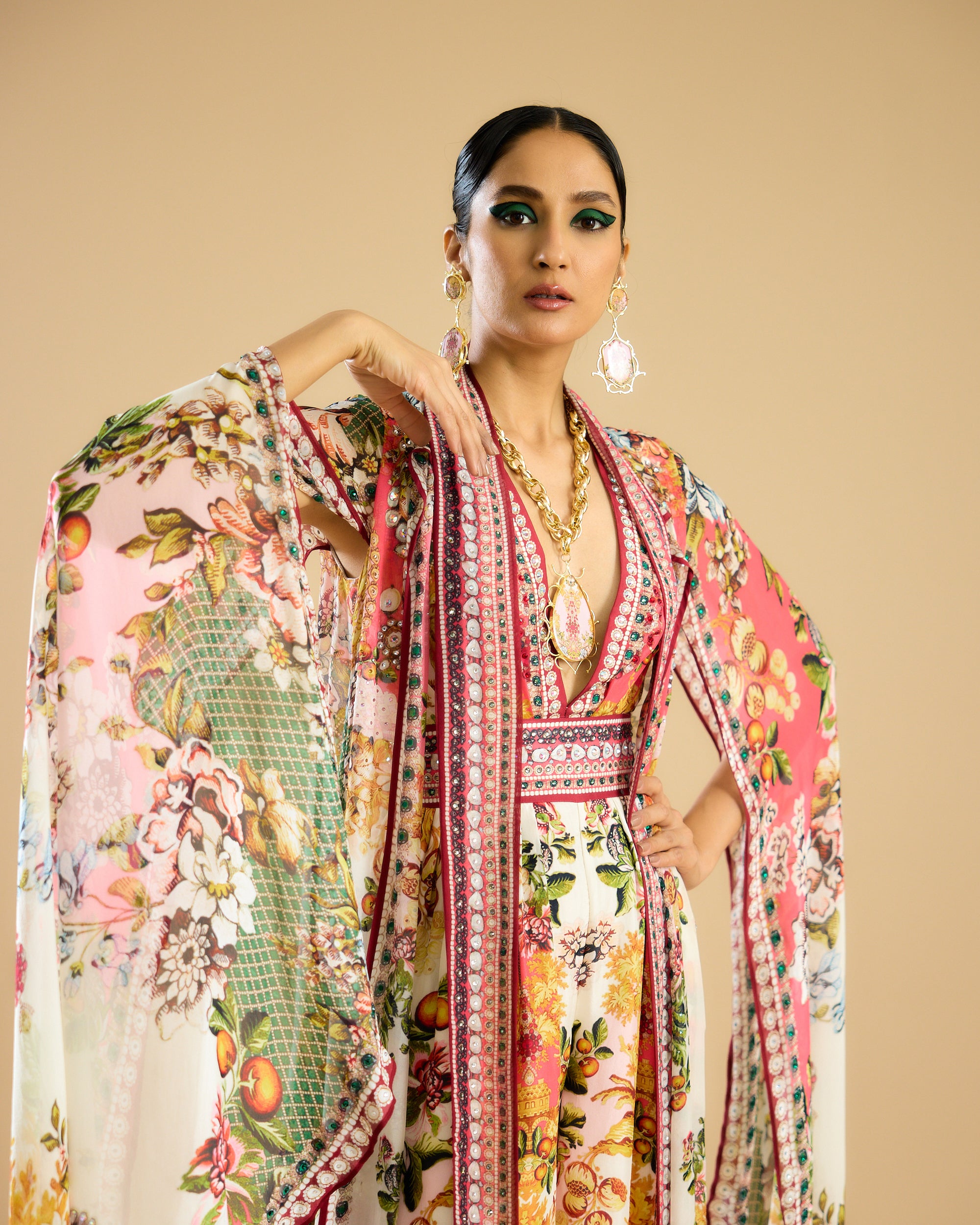 Nizam : Benazir - Ivory/Peach