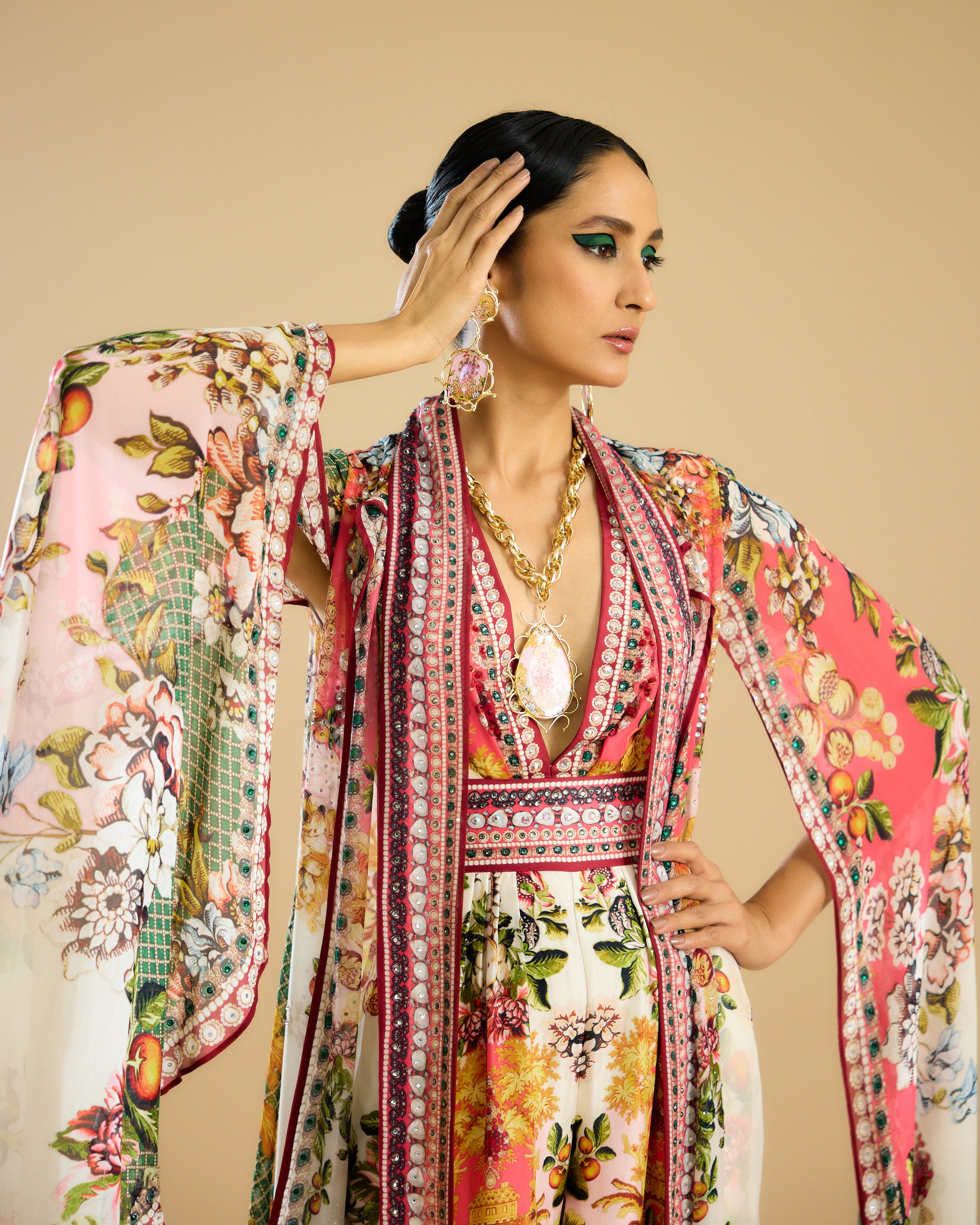 Nizam : Benazir - Ivory/Peach