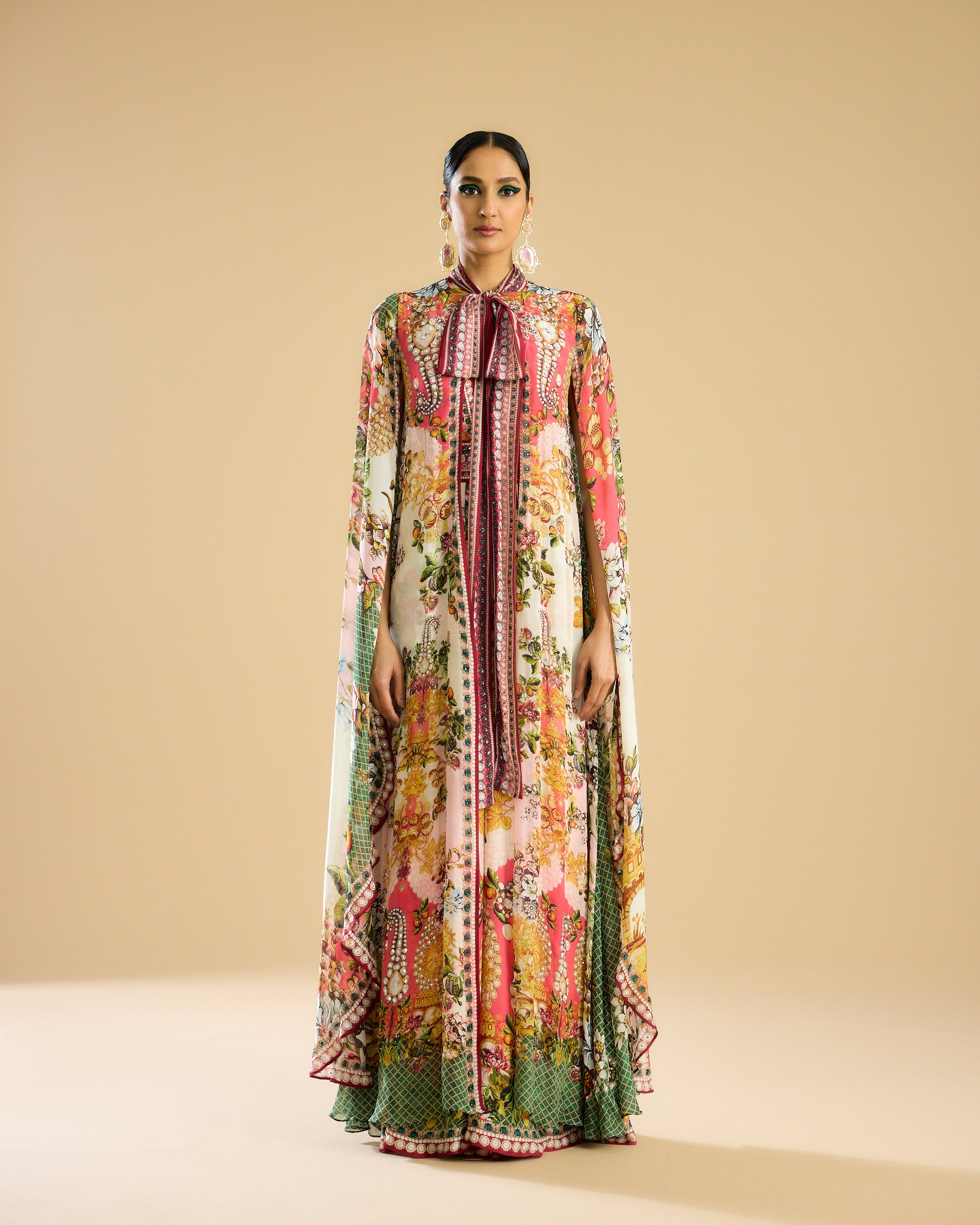 Nizam : Benazir - Ivory/Peach
