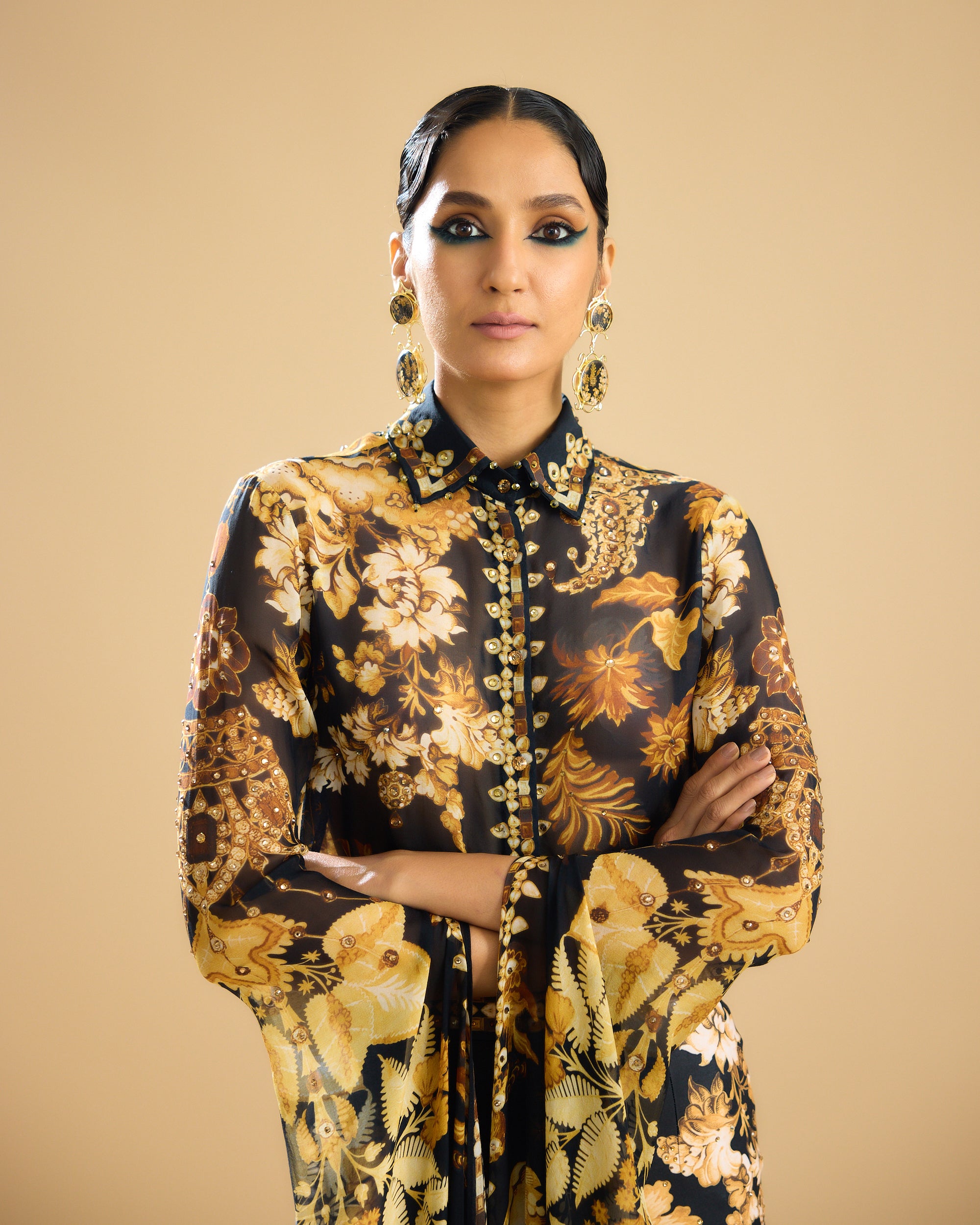 Nizam : Maaya - Black/Gold