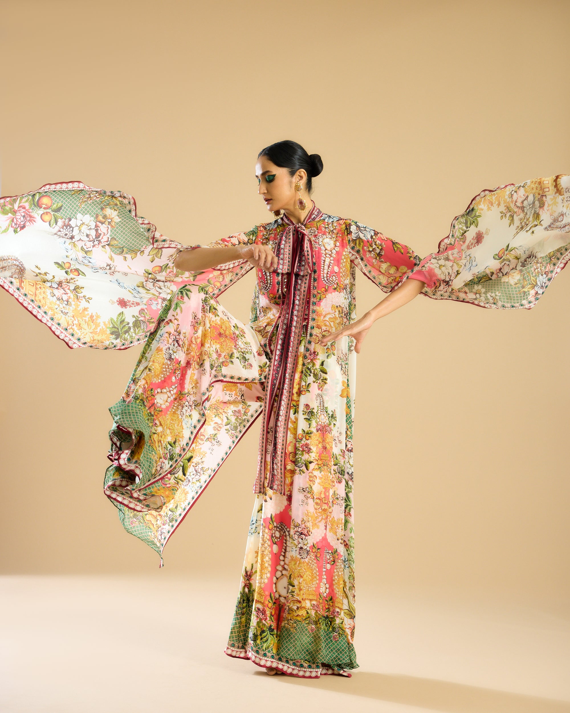 Nizam : Benazir - Ivory/Peach