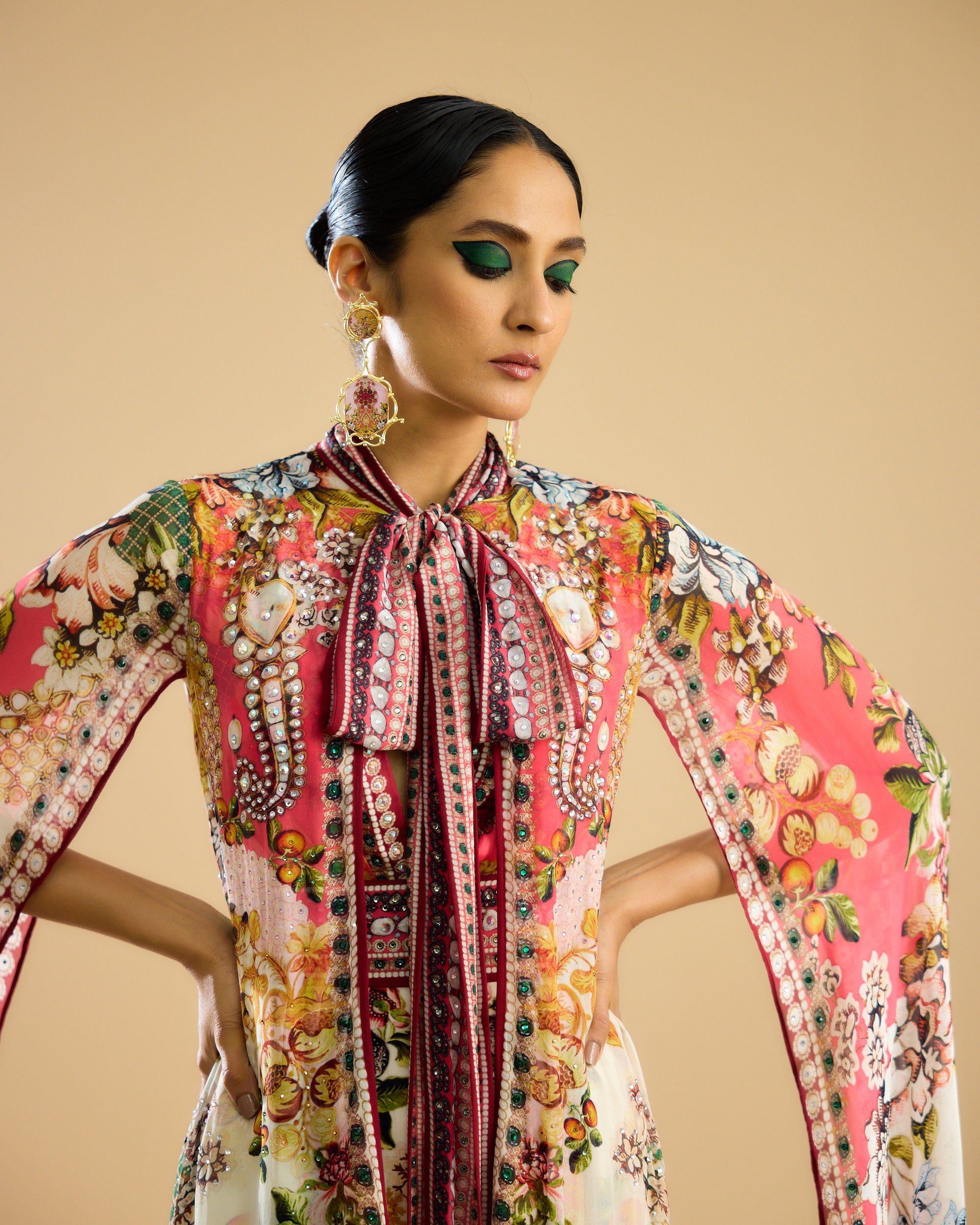 Nizam : Benazir - Ivory/Peach