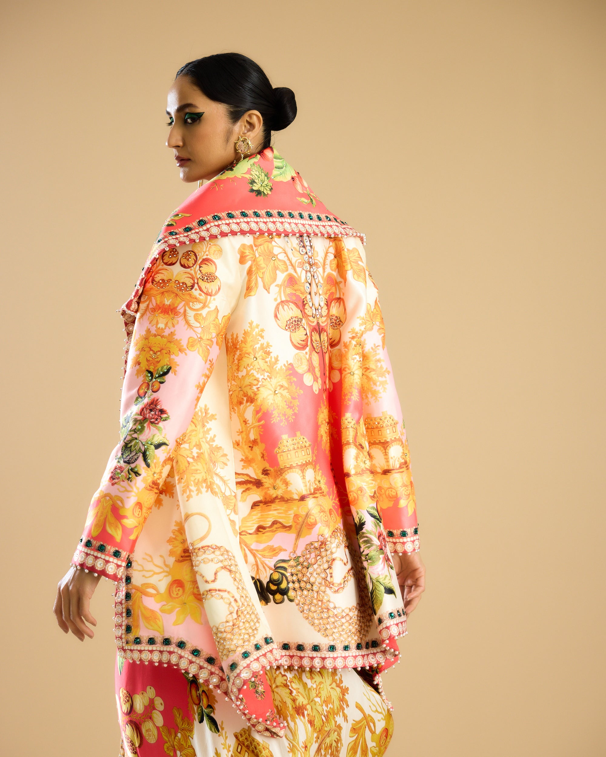 Nizam : Manorma - Ivory/Peach