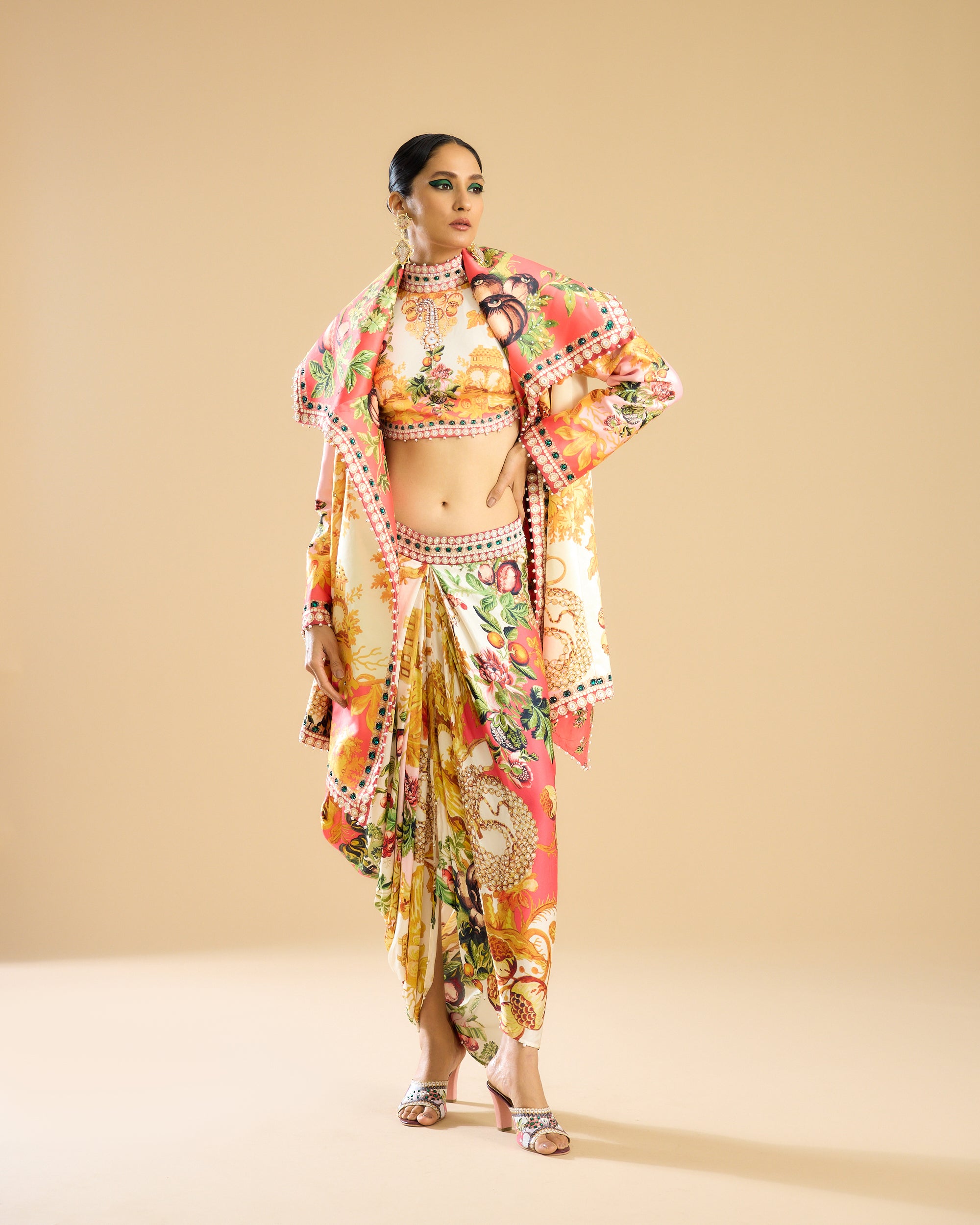 Nizam : Manorma - Ivory/Peach