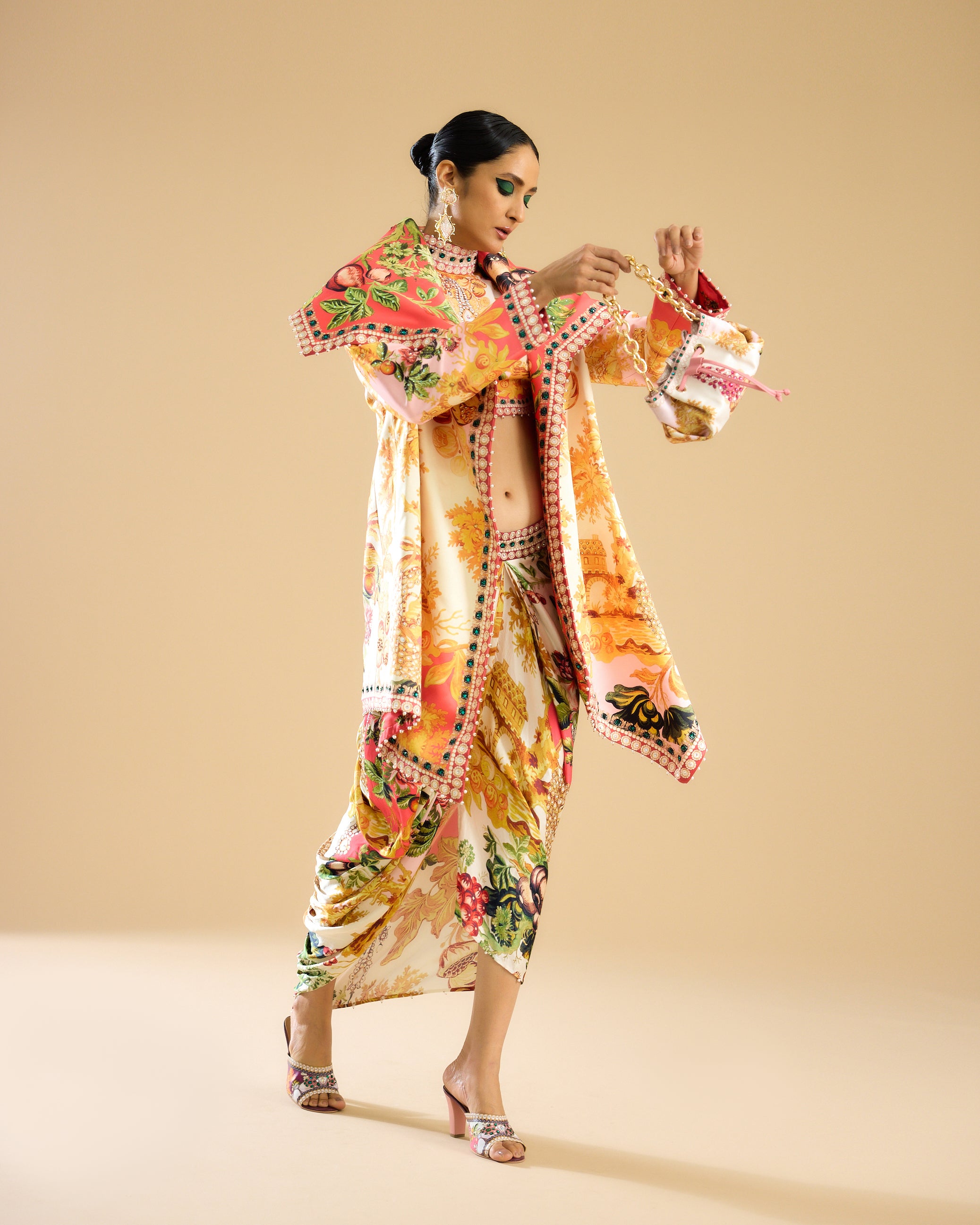Nizam : Manorma - Ivory/Peach
