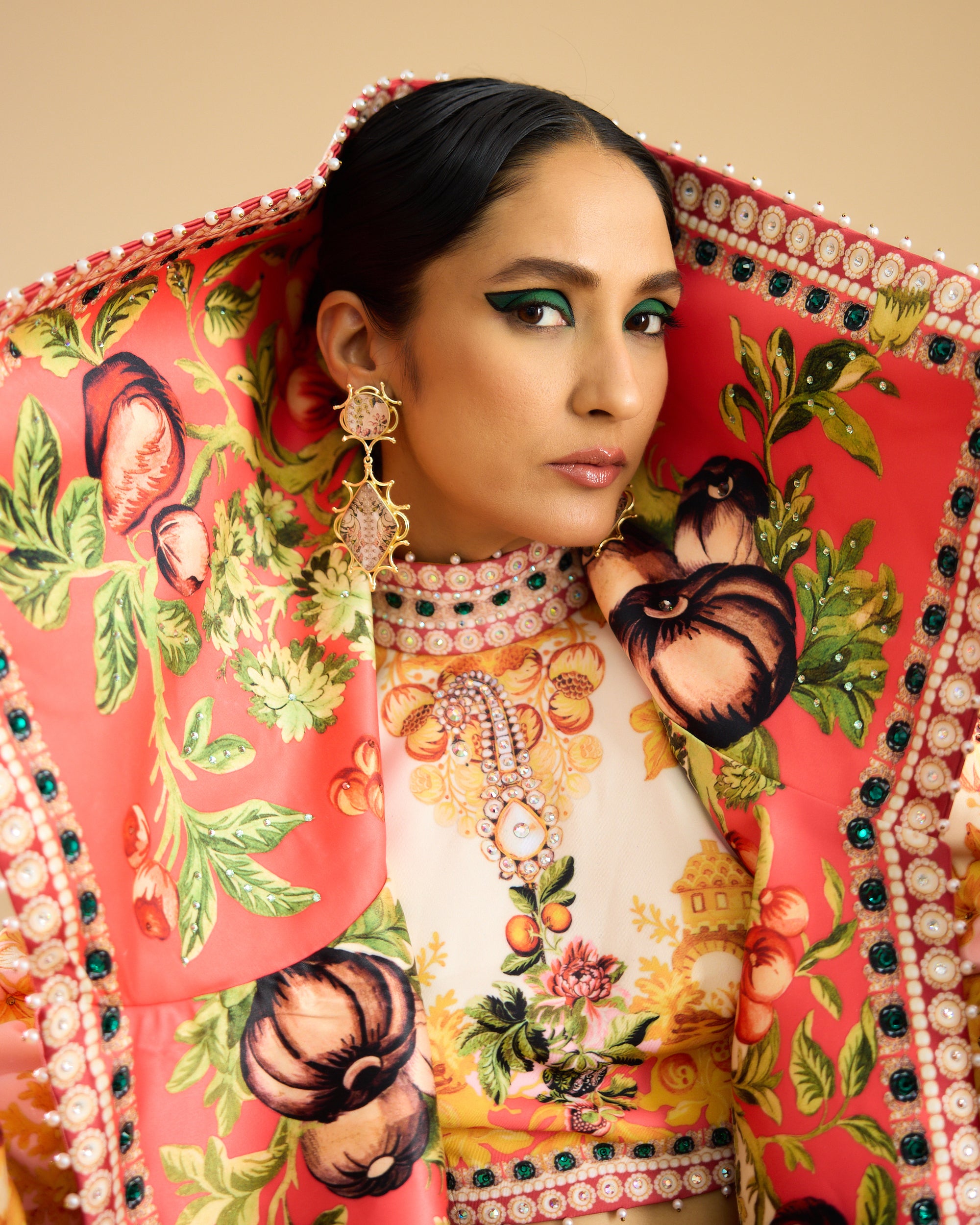 Nizam : Manorma - Ivory/Peach