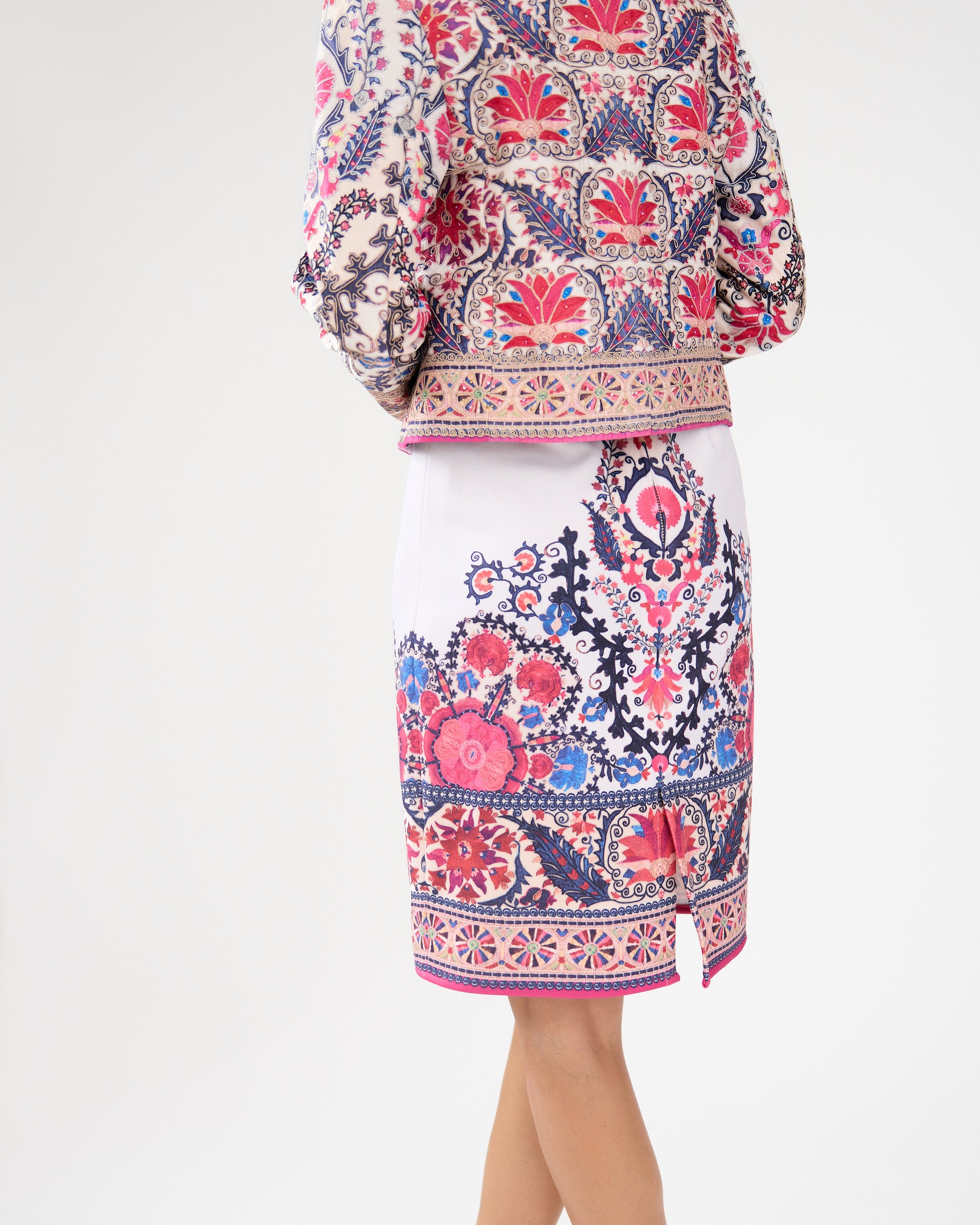 A Bukhara Summer : Natasha - Ivory/Blue