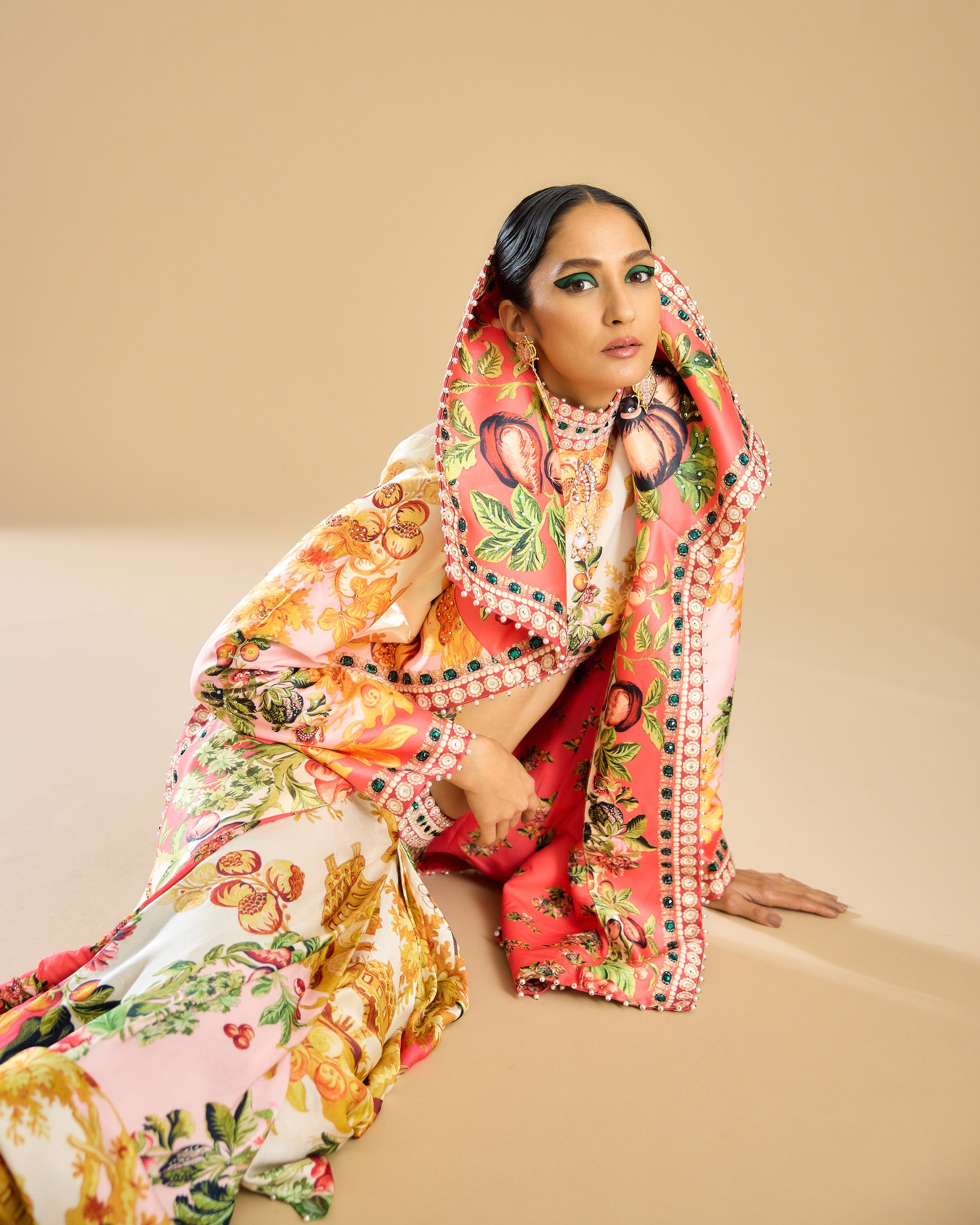 Nizam : Manorma - Ivory/Peach