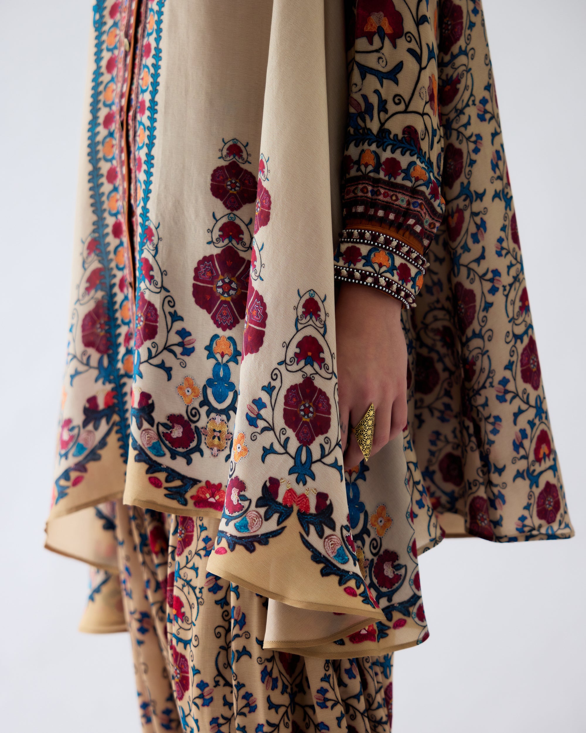 Bukhara : Nilofer - Taupe