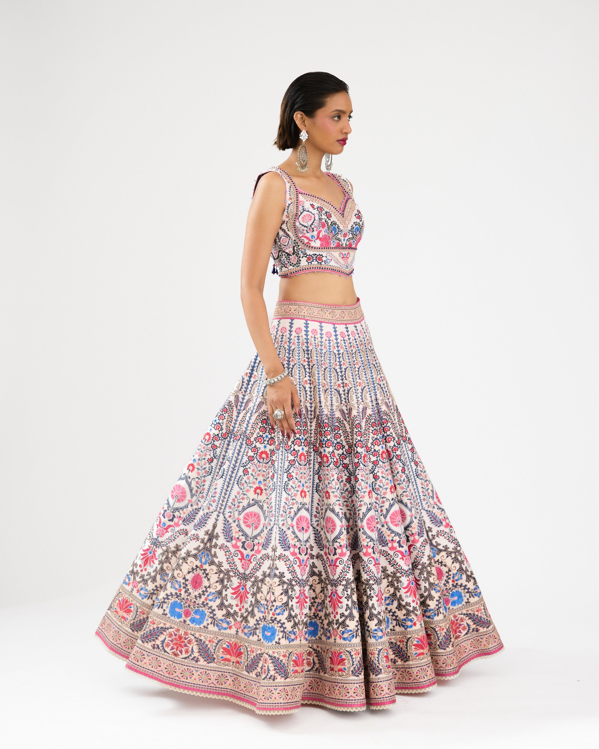 A Bukhara Summer : Leela - Ivory/Pink
