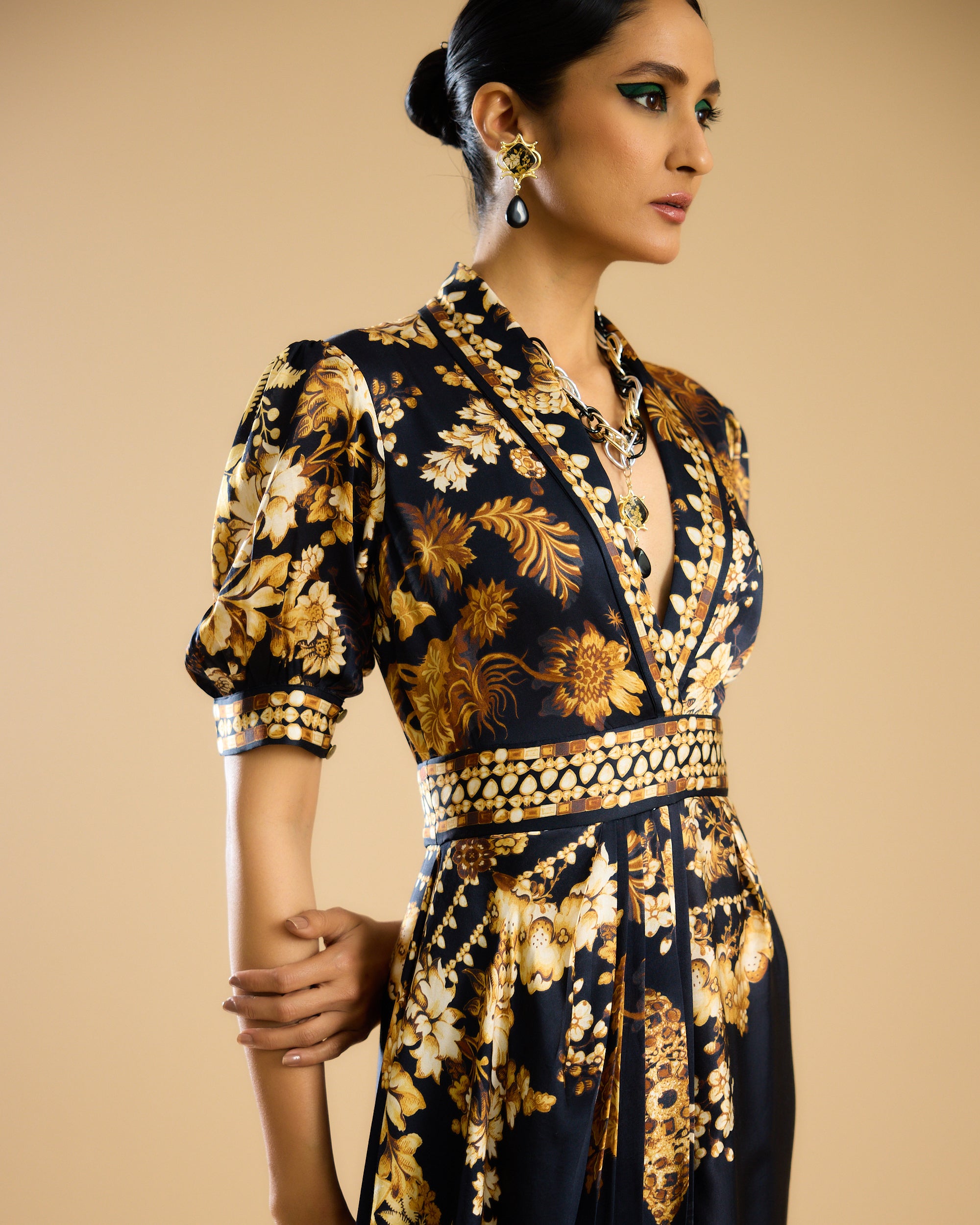 Nizam : Chen - Black/Gold