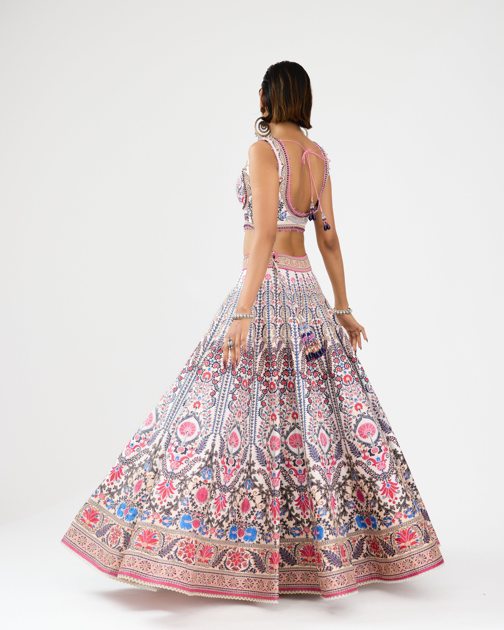 A Bukhara Summer : Leela - Ivory/Pink