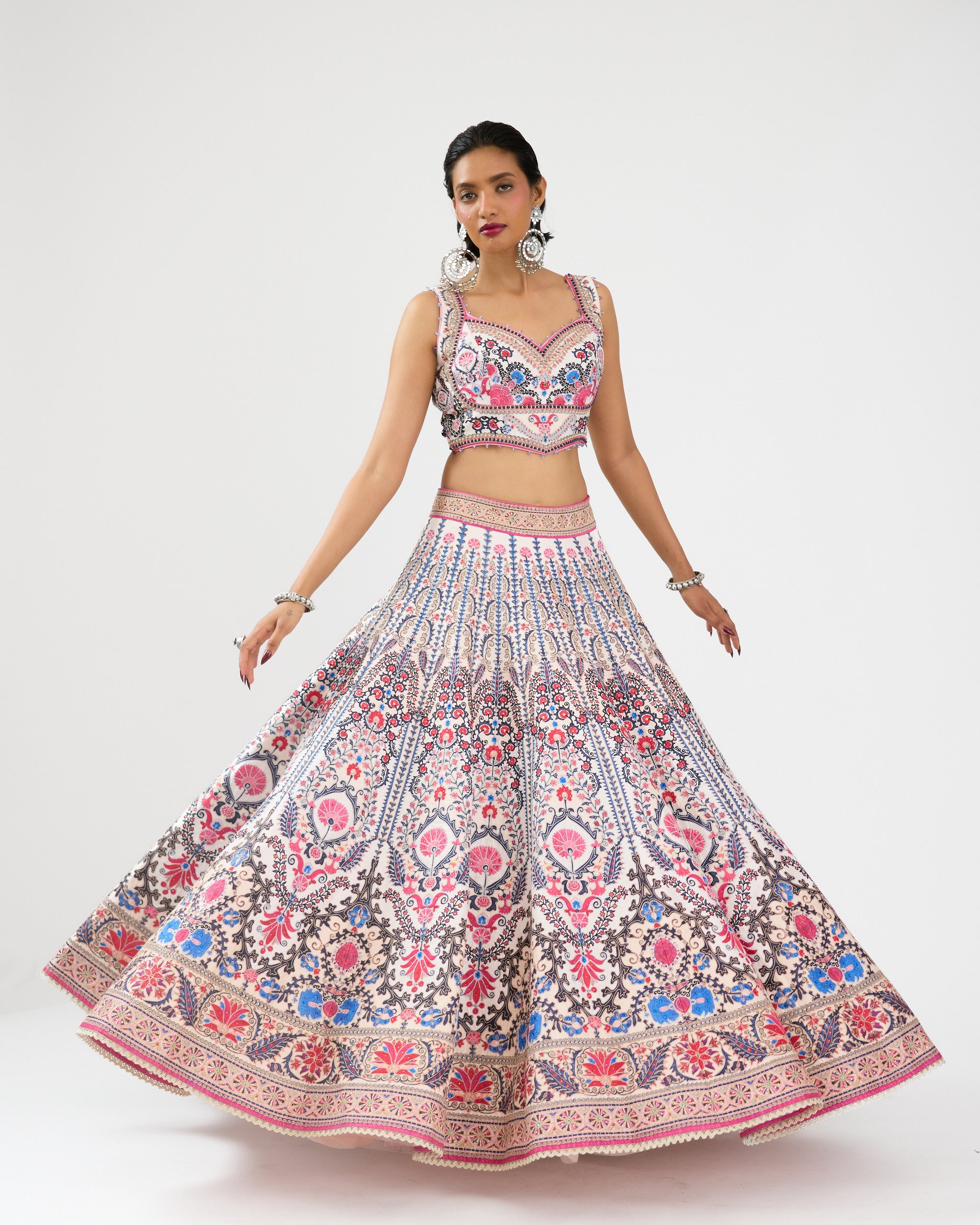 A Bukhara Summer : Leela - Ivory/Pink