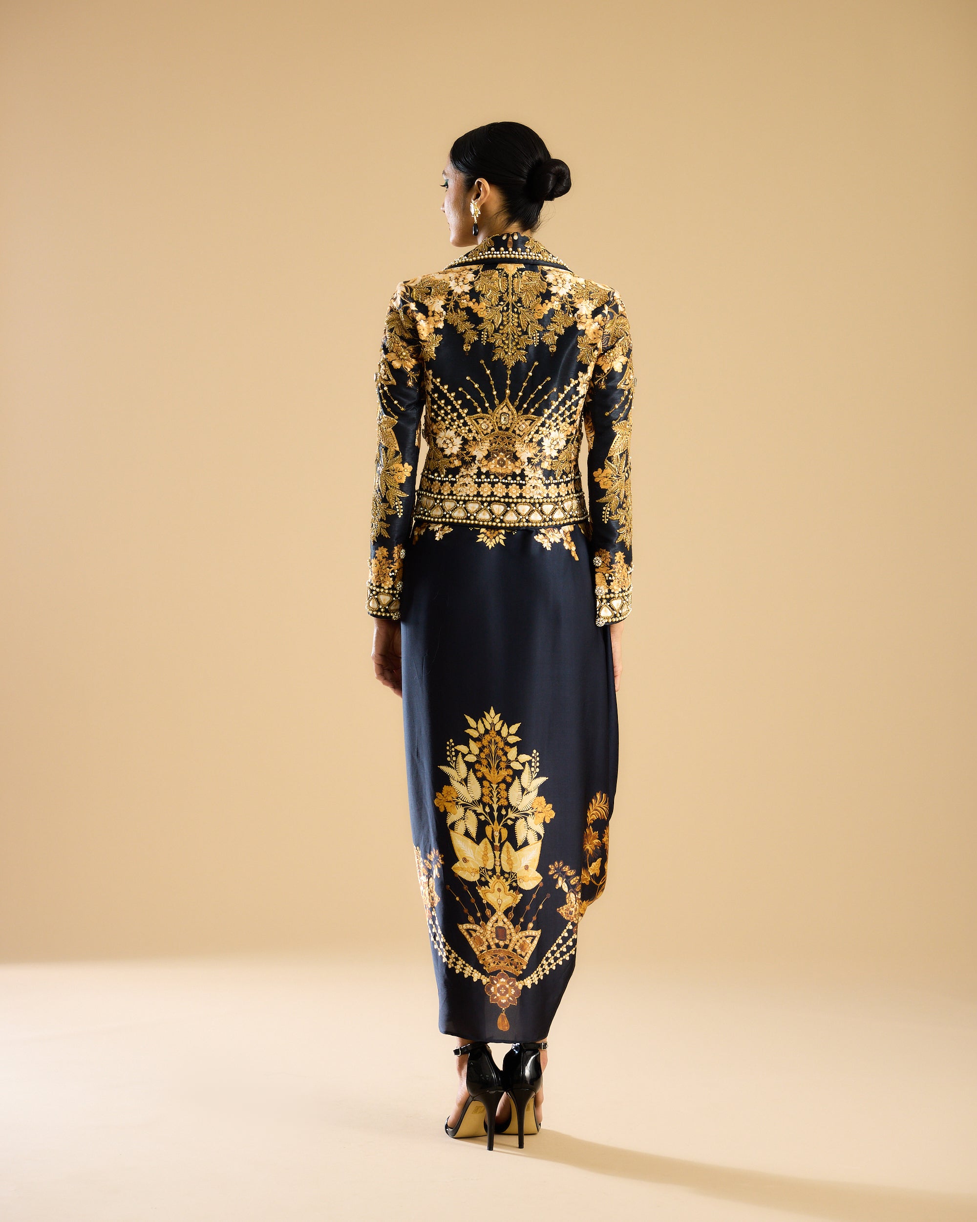 Nizam : Natasha/Chen - Black/Gold
