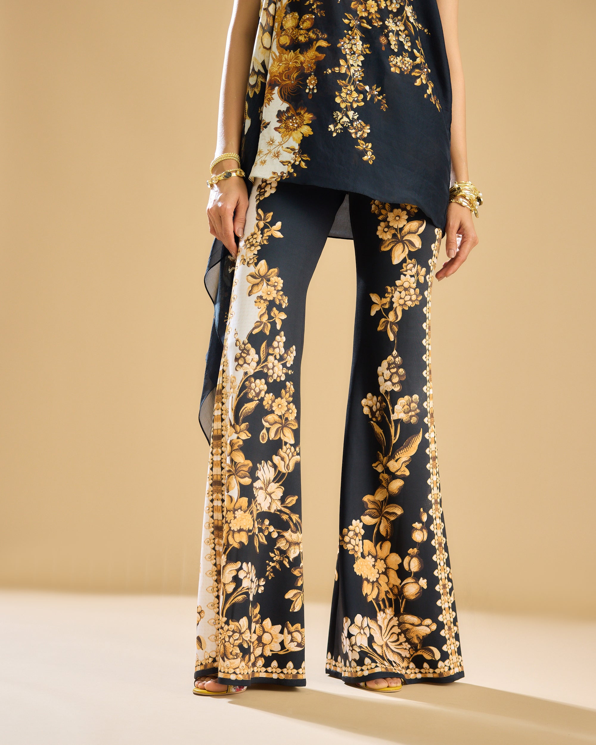 Nizam : Sara - Black/Gold
