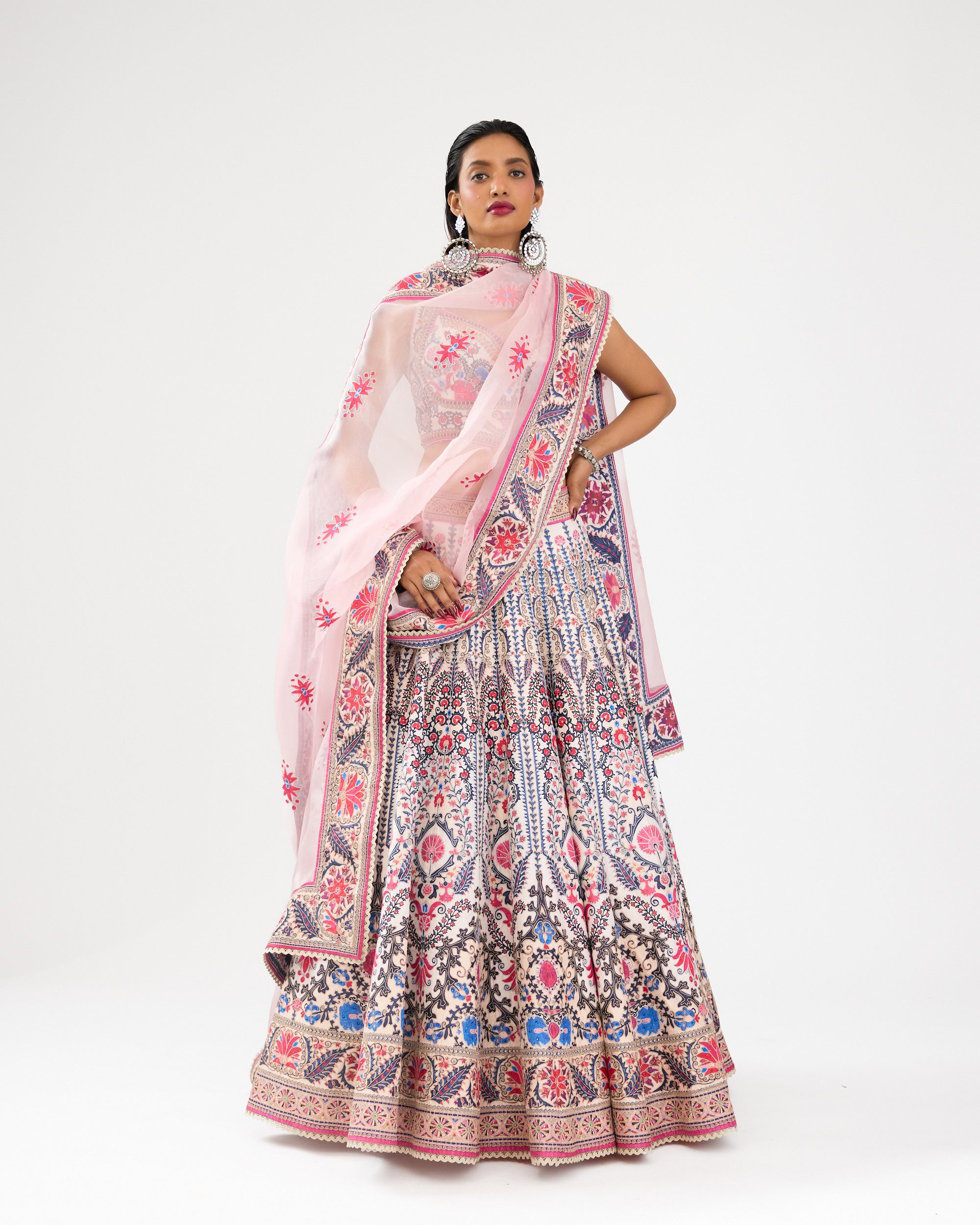 A Bukhara Summer : Leela - Ivory/Pink
