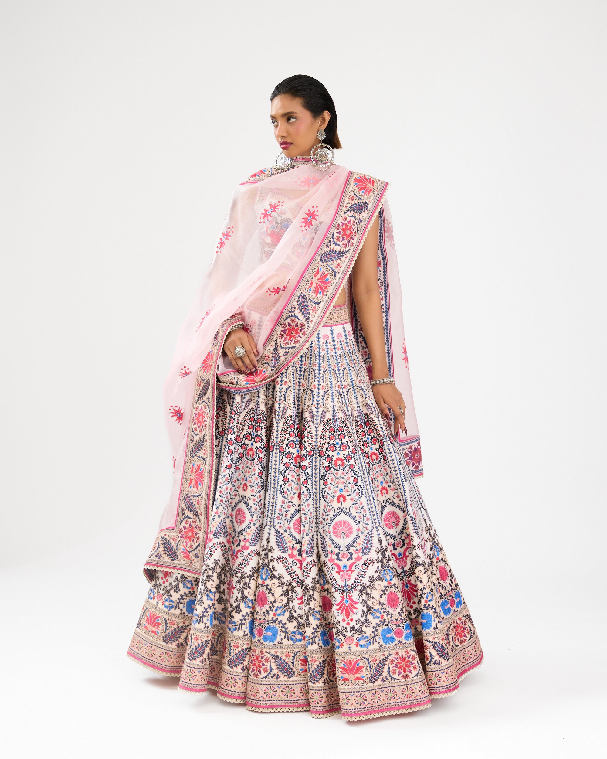 A Bukhara Summer : Leela - Ivory/Pink