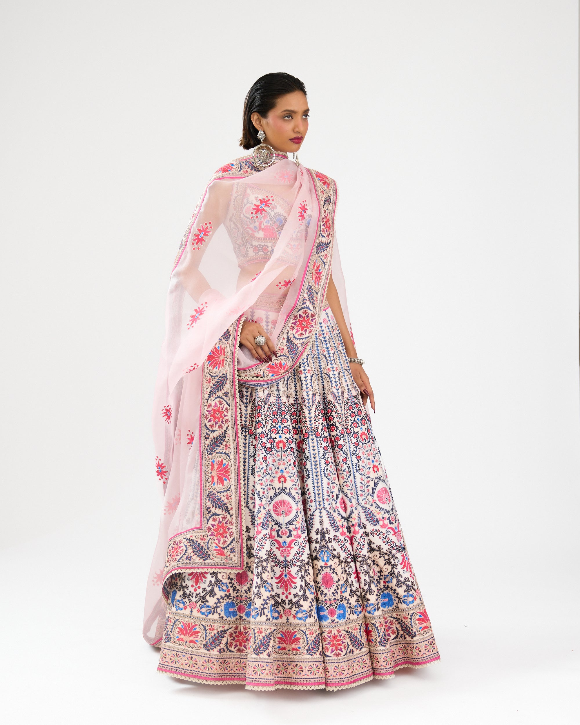 A Bukhara Summer : Leela - Ivory/Pink