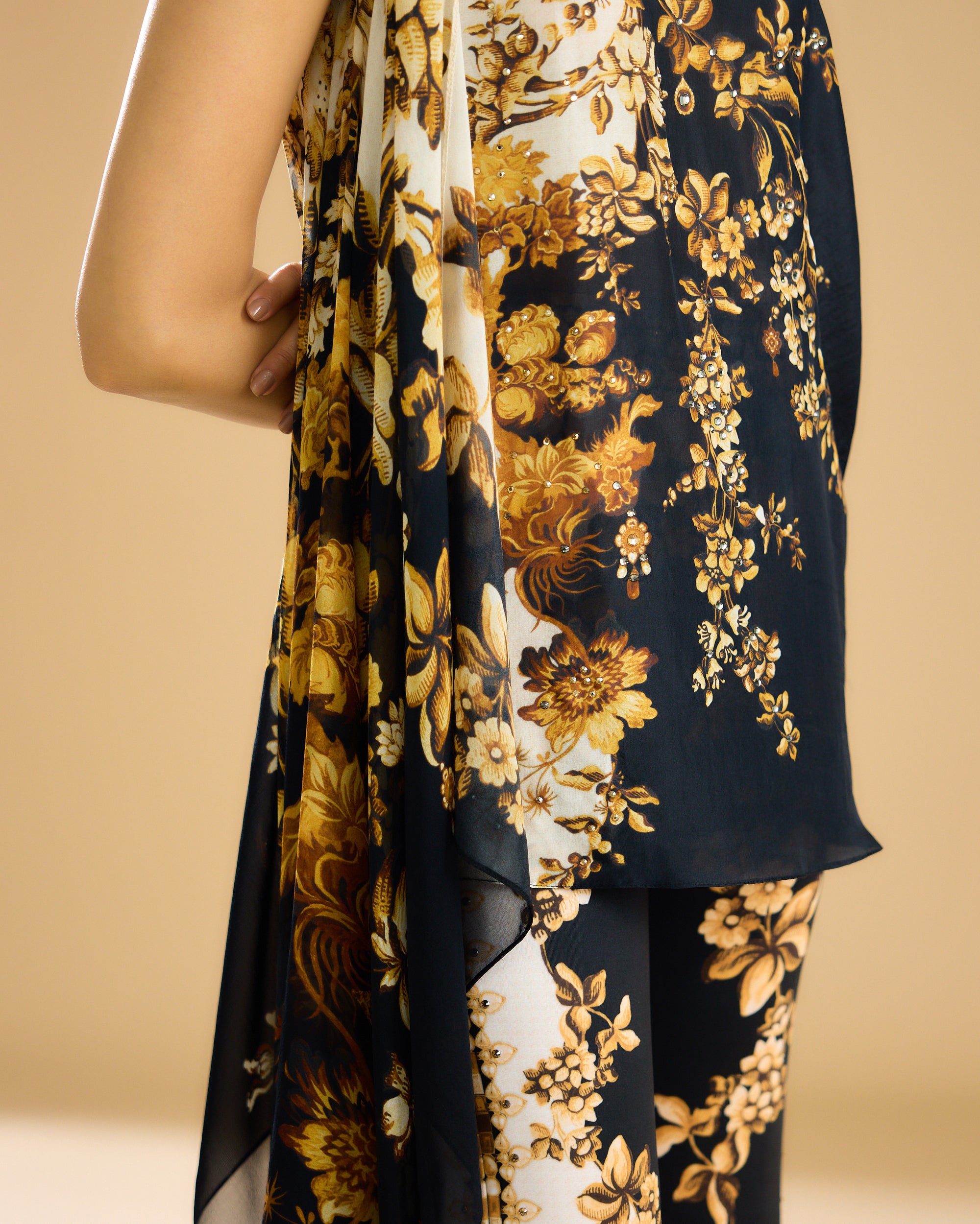 Nizam : Sara - Black/Gold