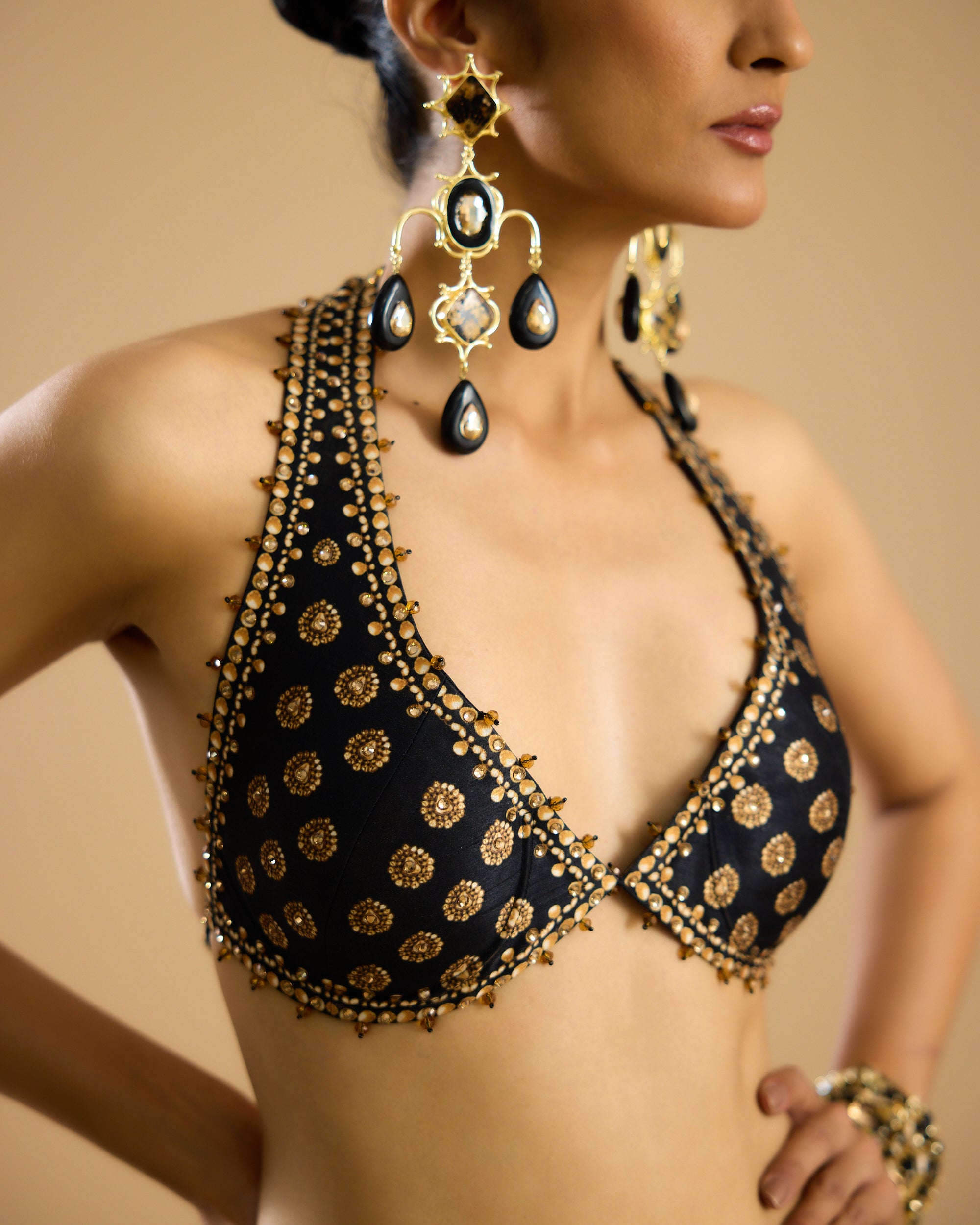 Nizam : Hanoi Leela - Black/Gold