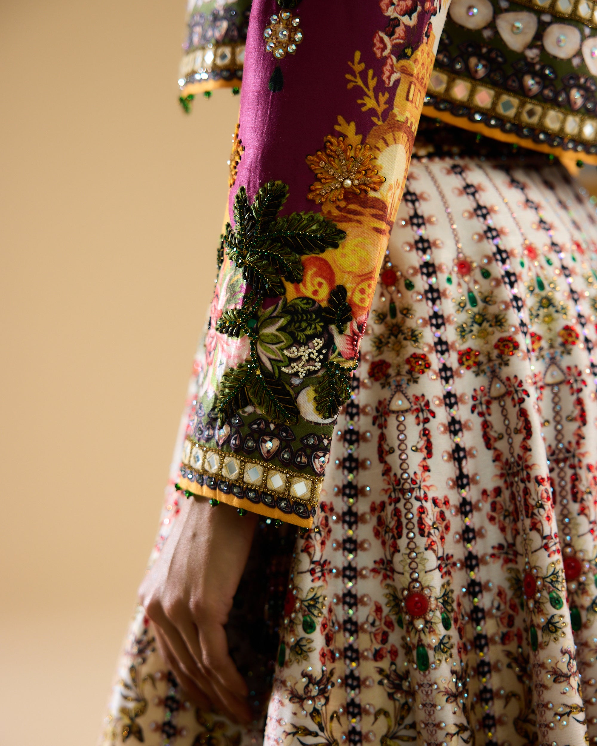 Nizam : Inika Leela - Beige/Multi