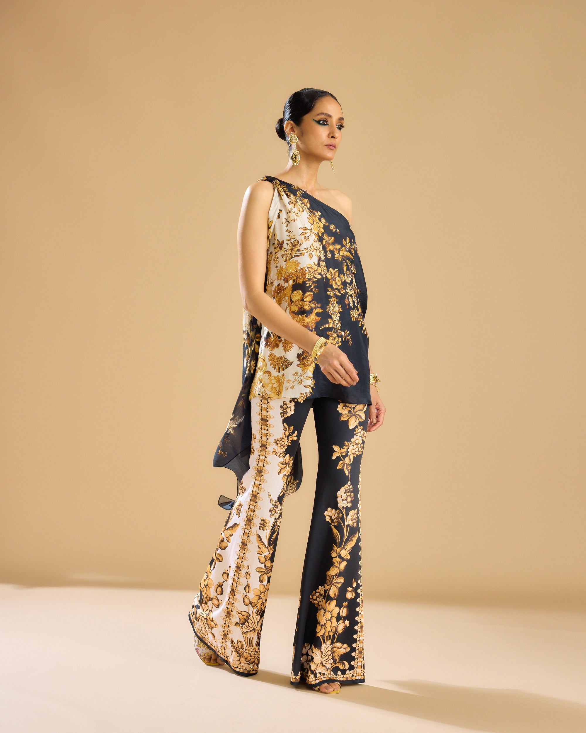 Nizam : Sara - Black/Gold